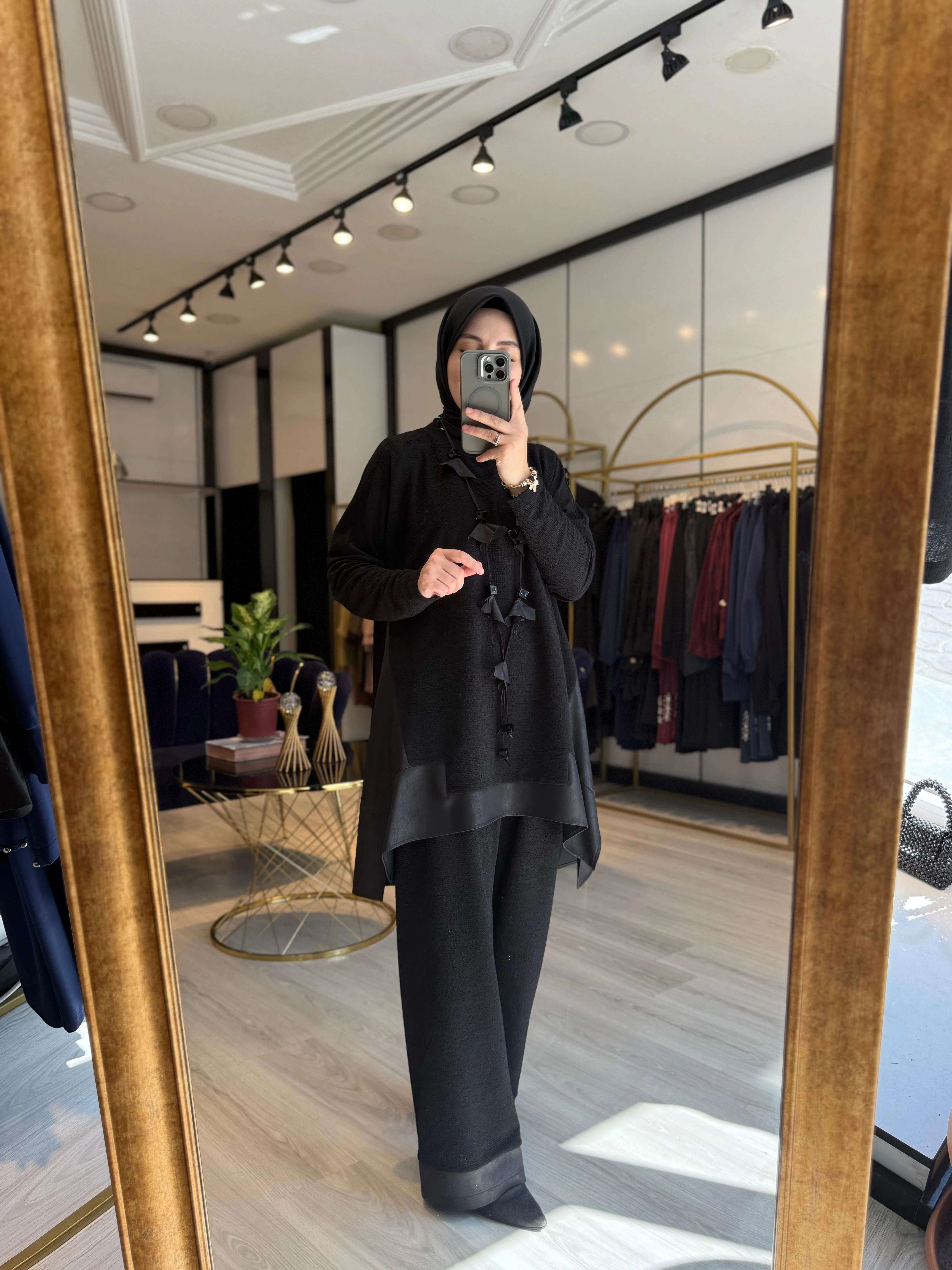 Deri Detaylı Takım