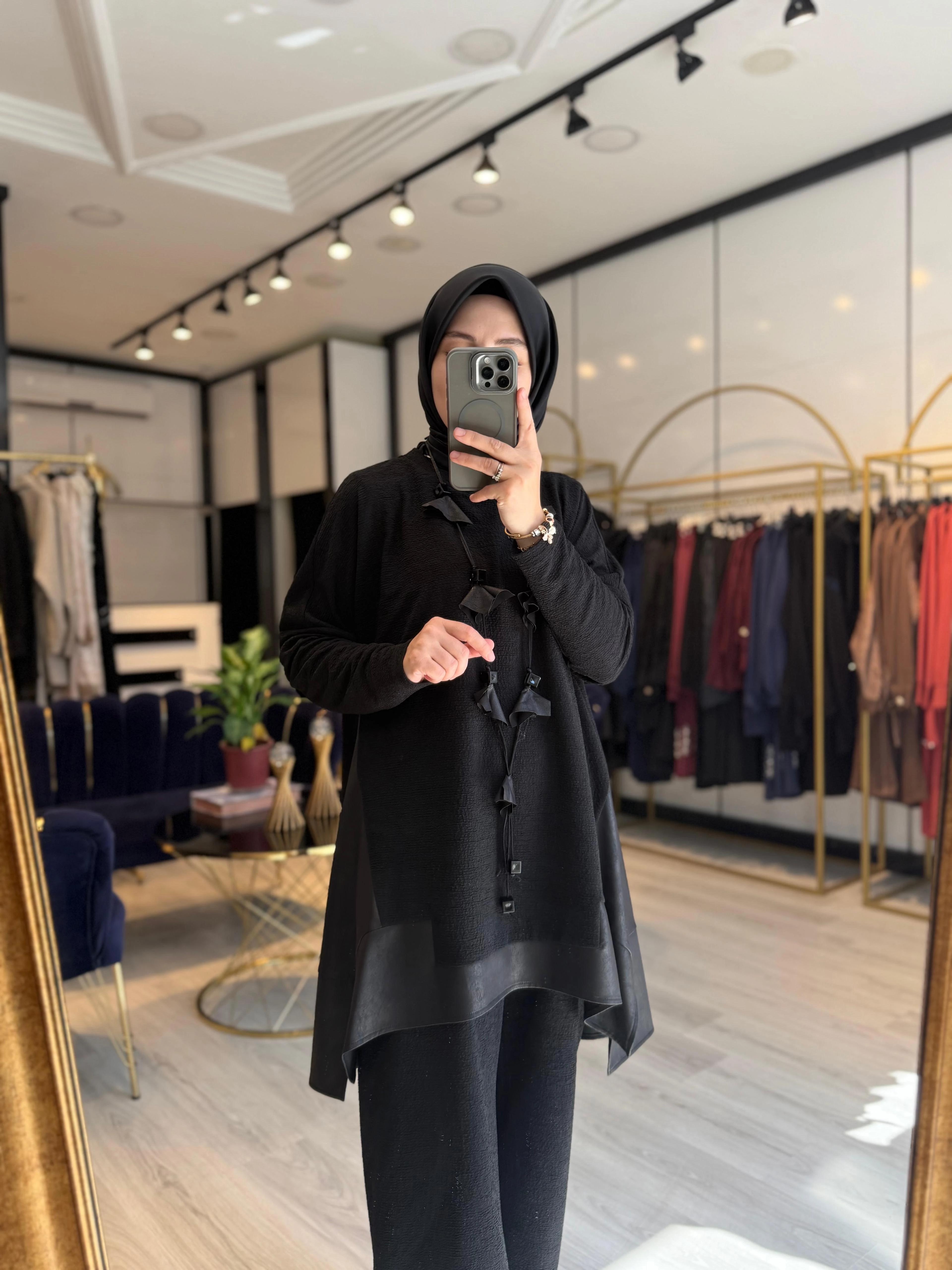 Deri Detaylı Takım