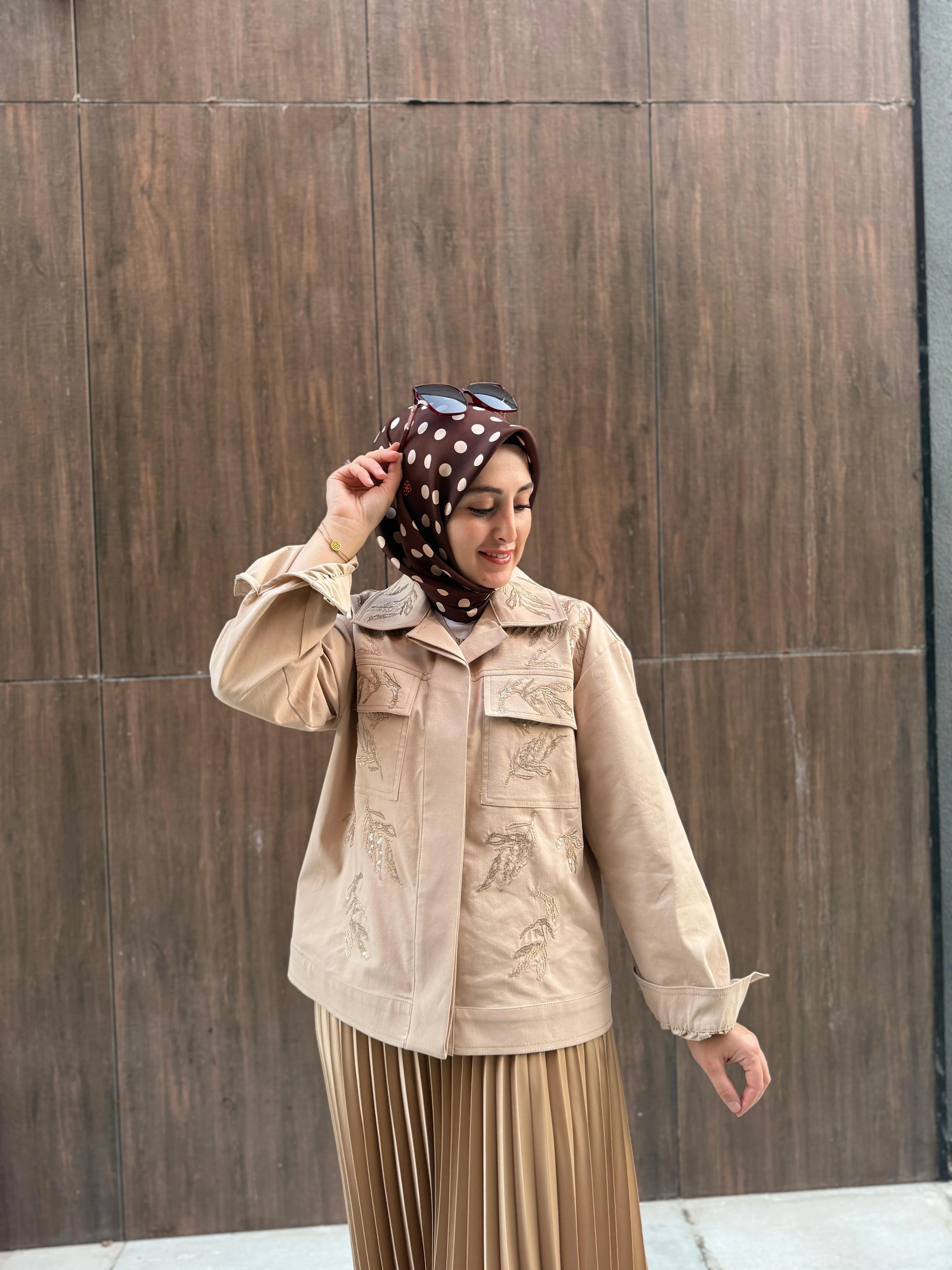 Nakışlı Ceket-Etek Takım - Bej