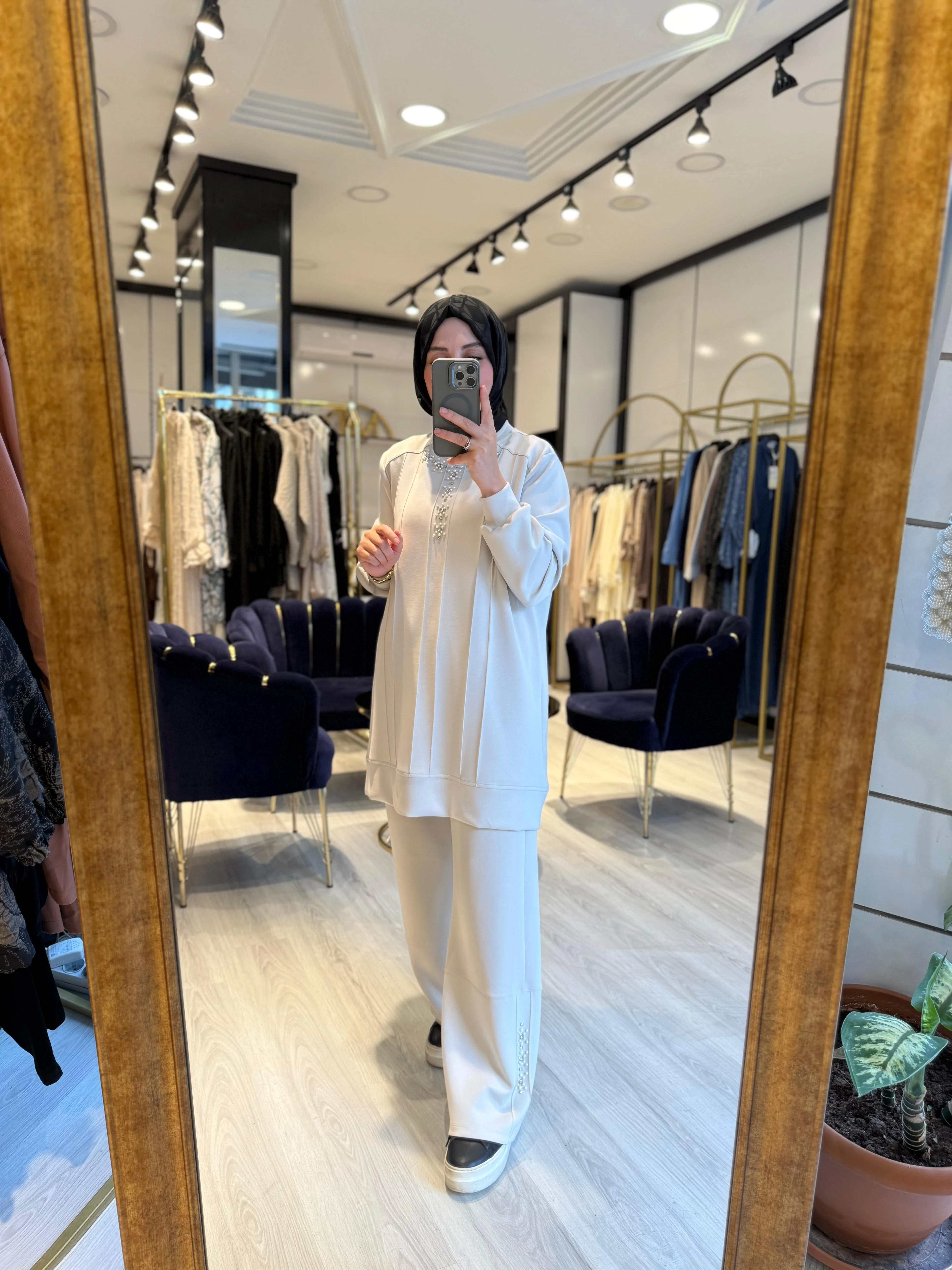 İnci Detaylı Takım - Bej