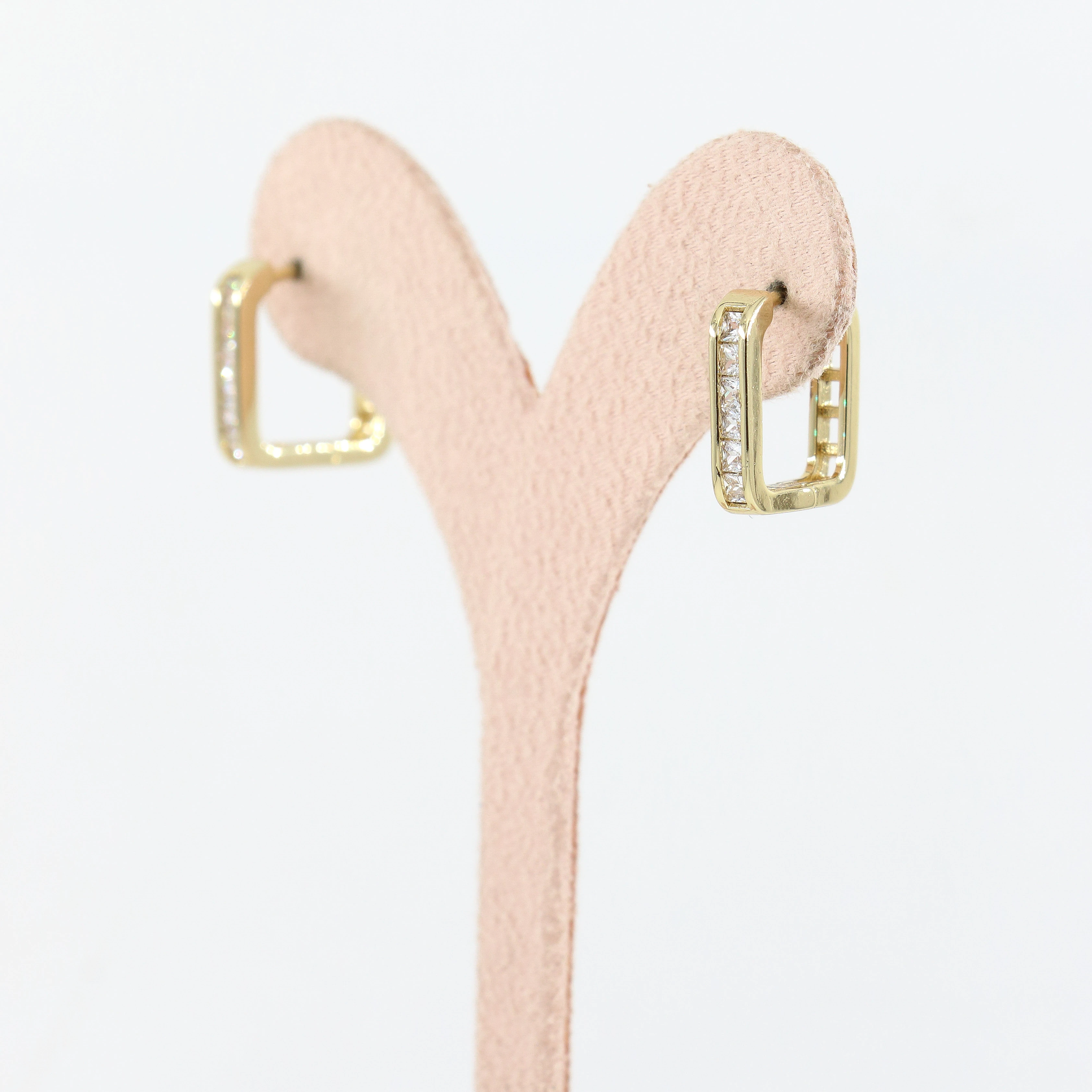 Orne 14 Ayar Renk Kadın Küpe