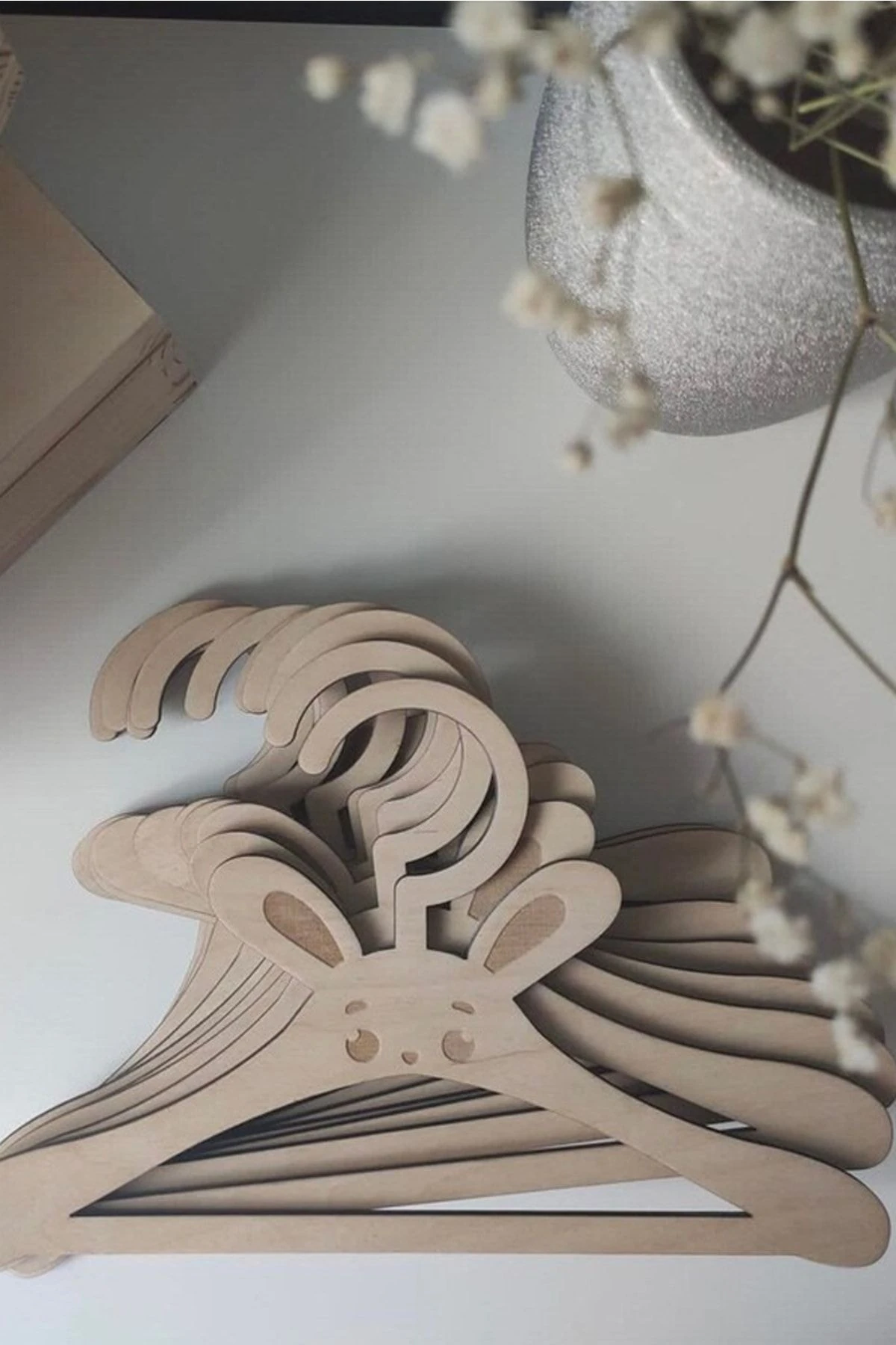 Woodnest Ahşap Mdf Çocuk Askısı 15 Adet Sevimli Askılık Bebek Askılığı