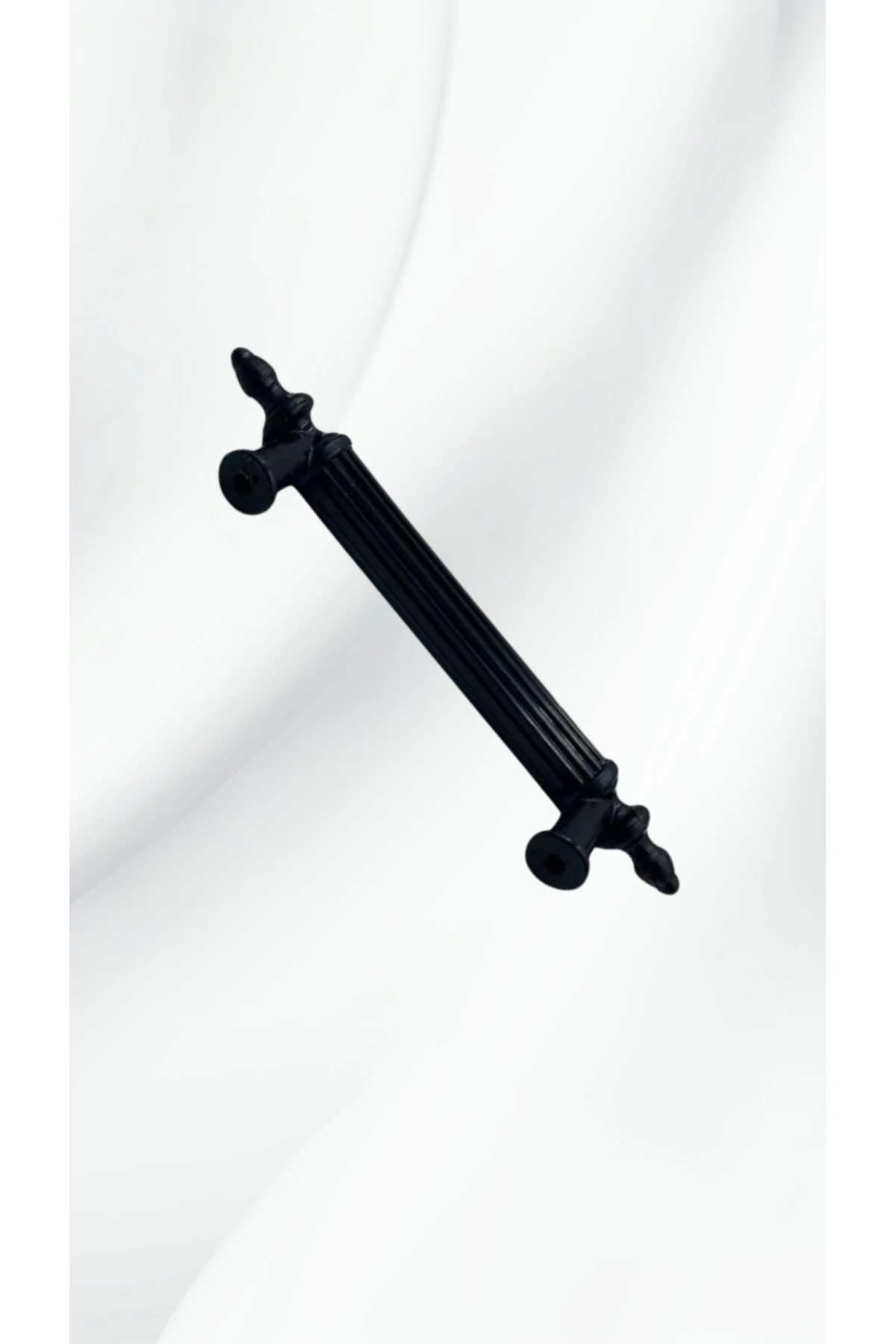 96 Mm Siyah Plastik Mobilya Dolap Çekmece Boru Kulp – Şık Ve Dayanıklı Tasarım