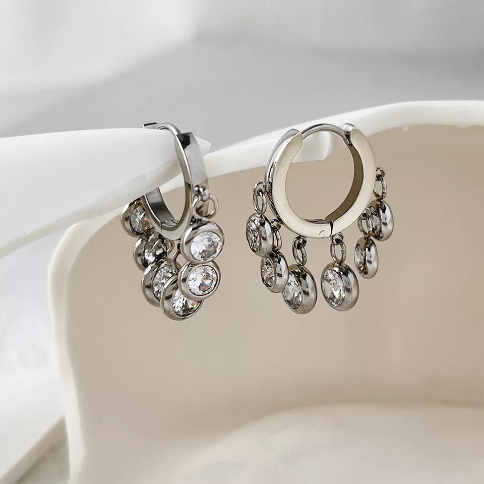 Stainless Steel Gümüş Rengi Shakira Model Taşlı Çelik Küpe