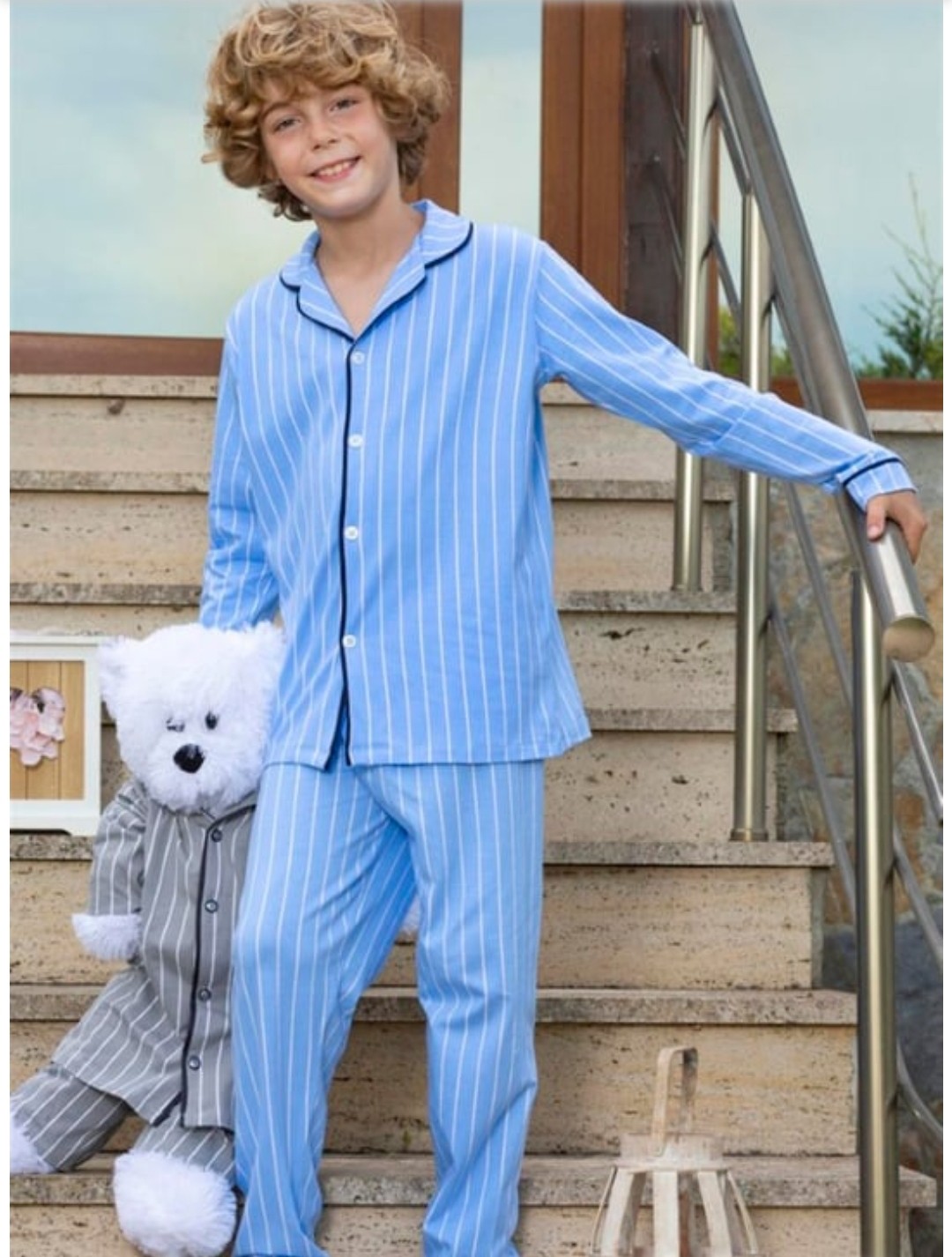 Mavi çizgili %100 pamuklu düğmeli erkek çocuk pijama takımı 