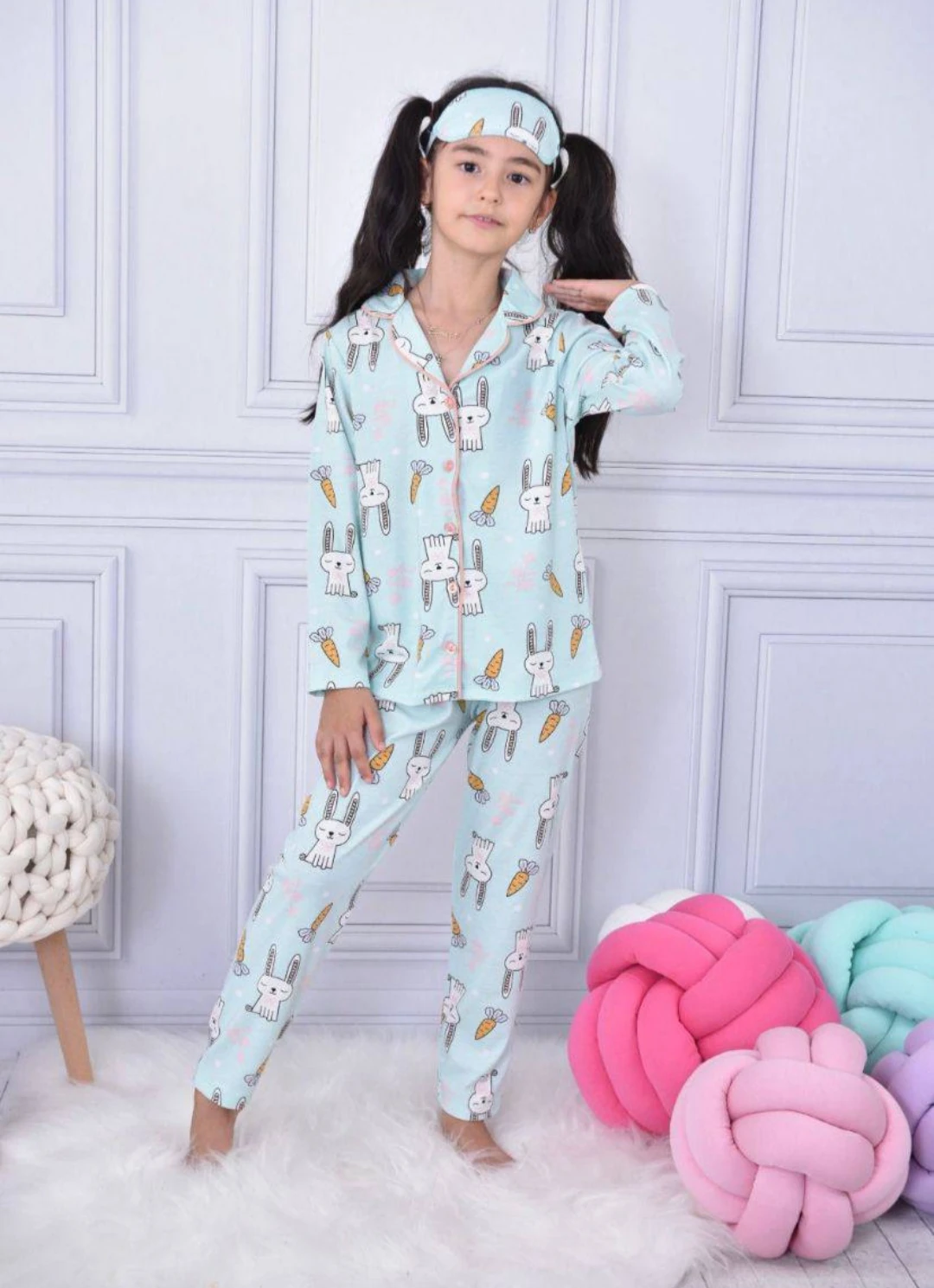Tavşan havuç baskılı gözbandı hediyeli pijama takımı