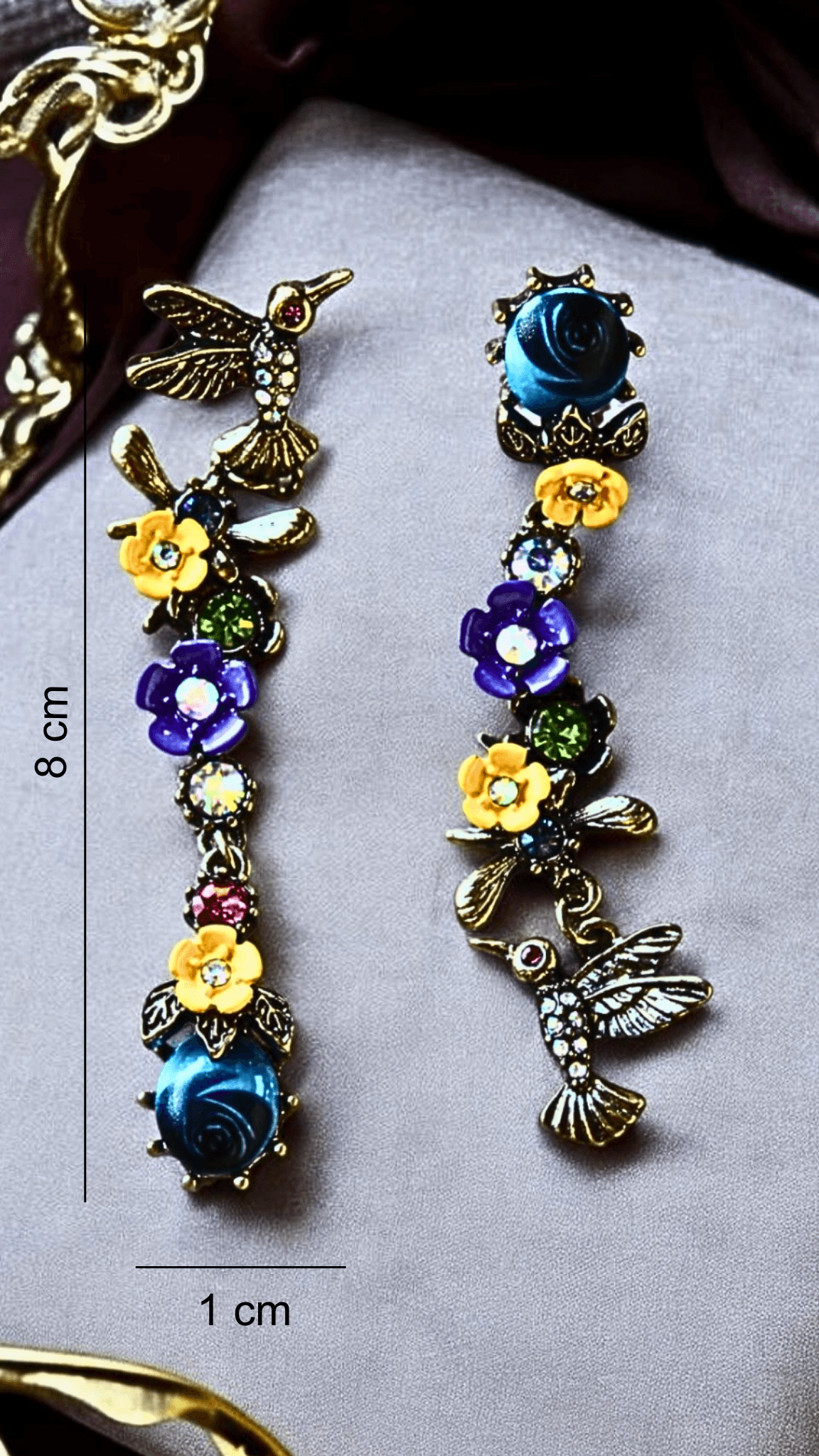 Vintage Çiçek ve Kuş Detaylı Tasarım Küpe
