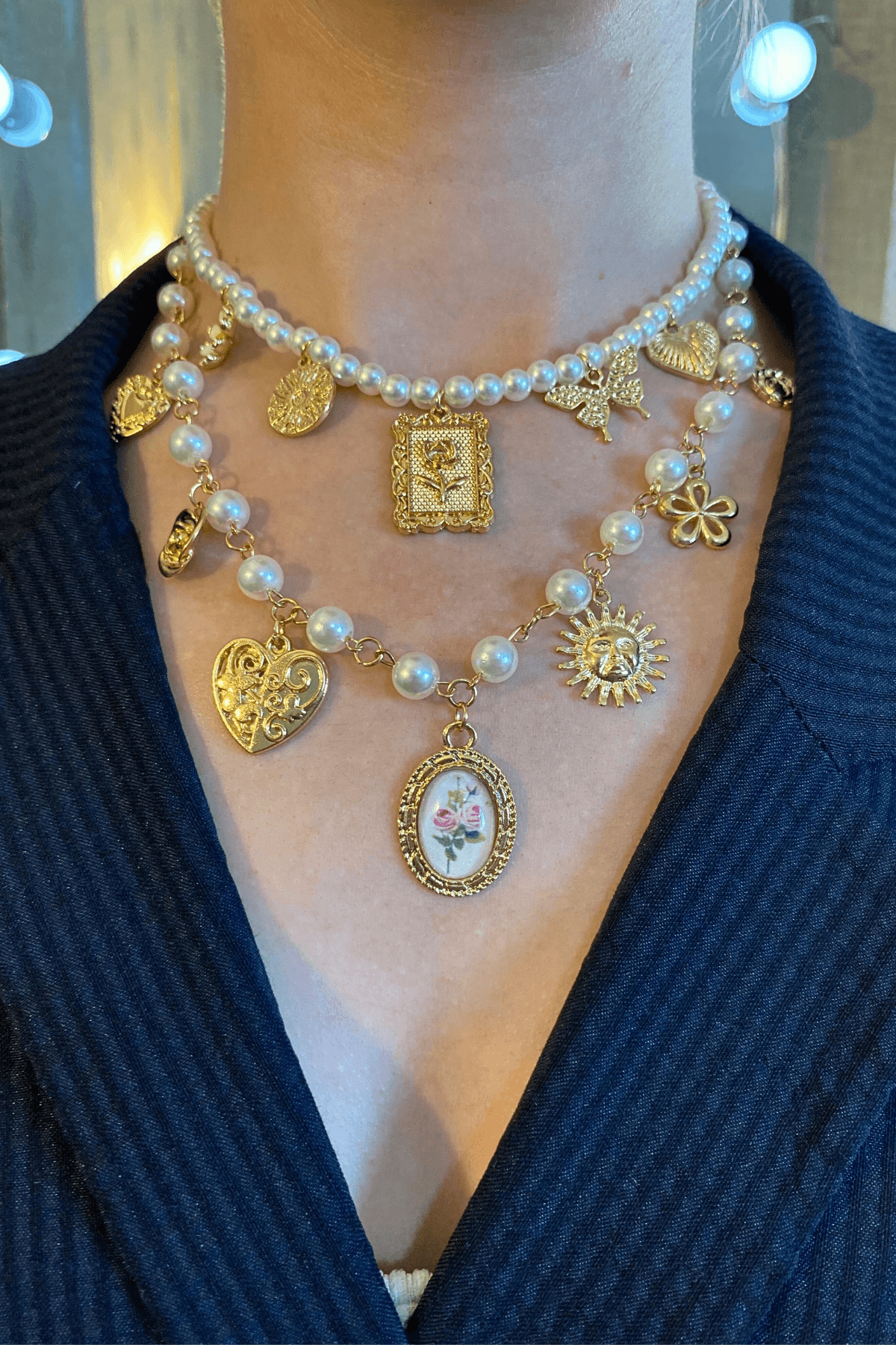 Vintage İncili Fransız Saray Model Çiçek Desenli İkili Charm Kolye