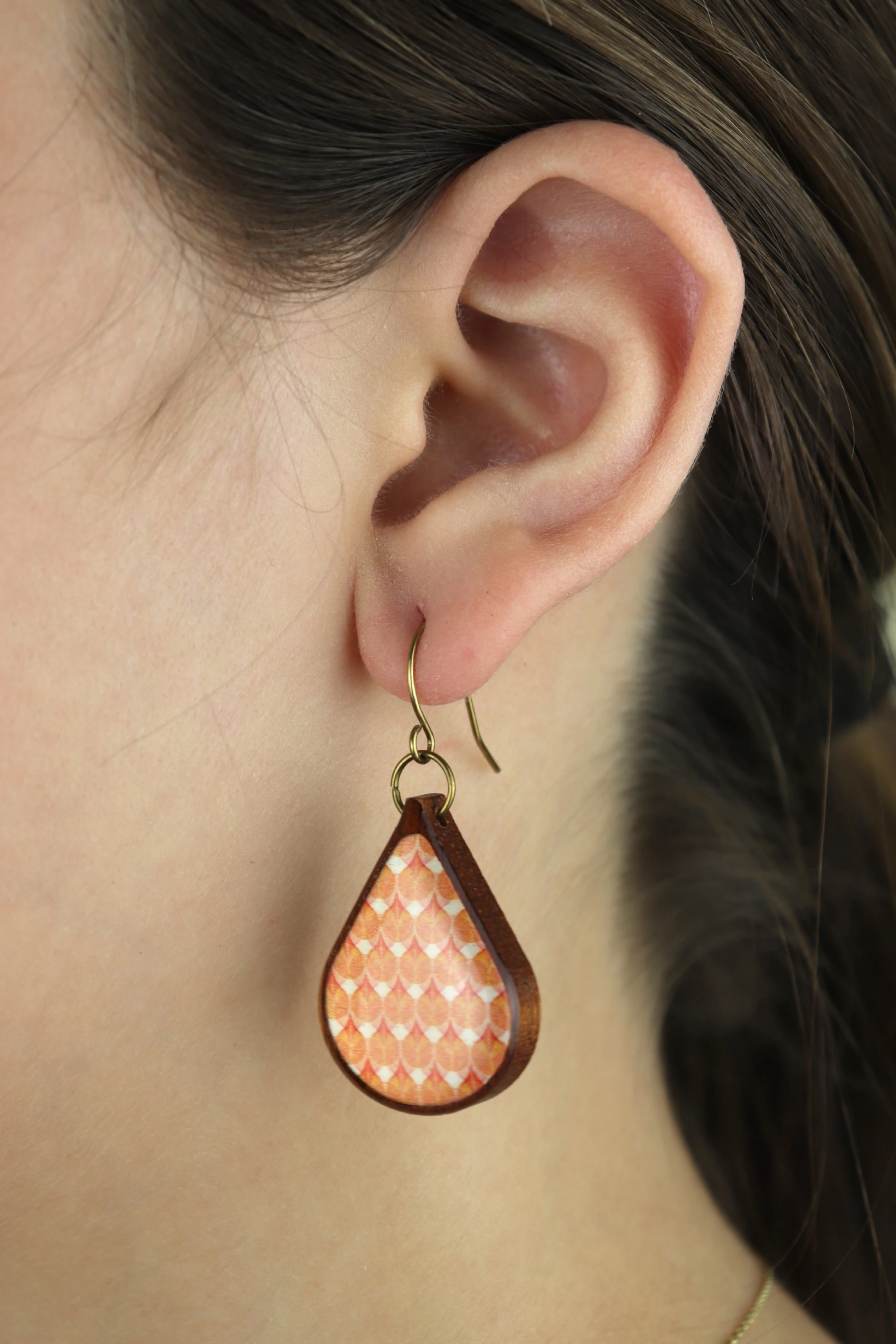 Turuncu Desenli Su Damlası Küpe