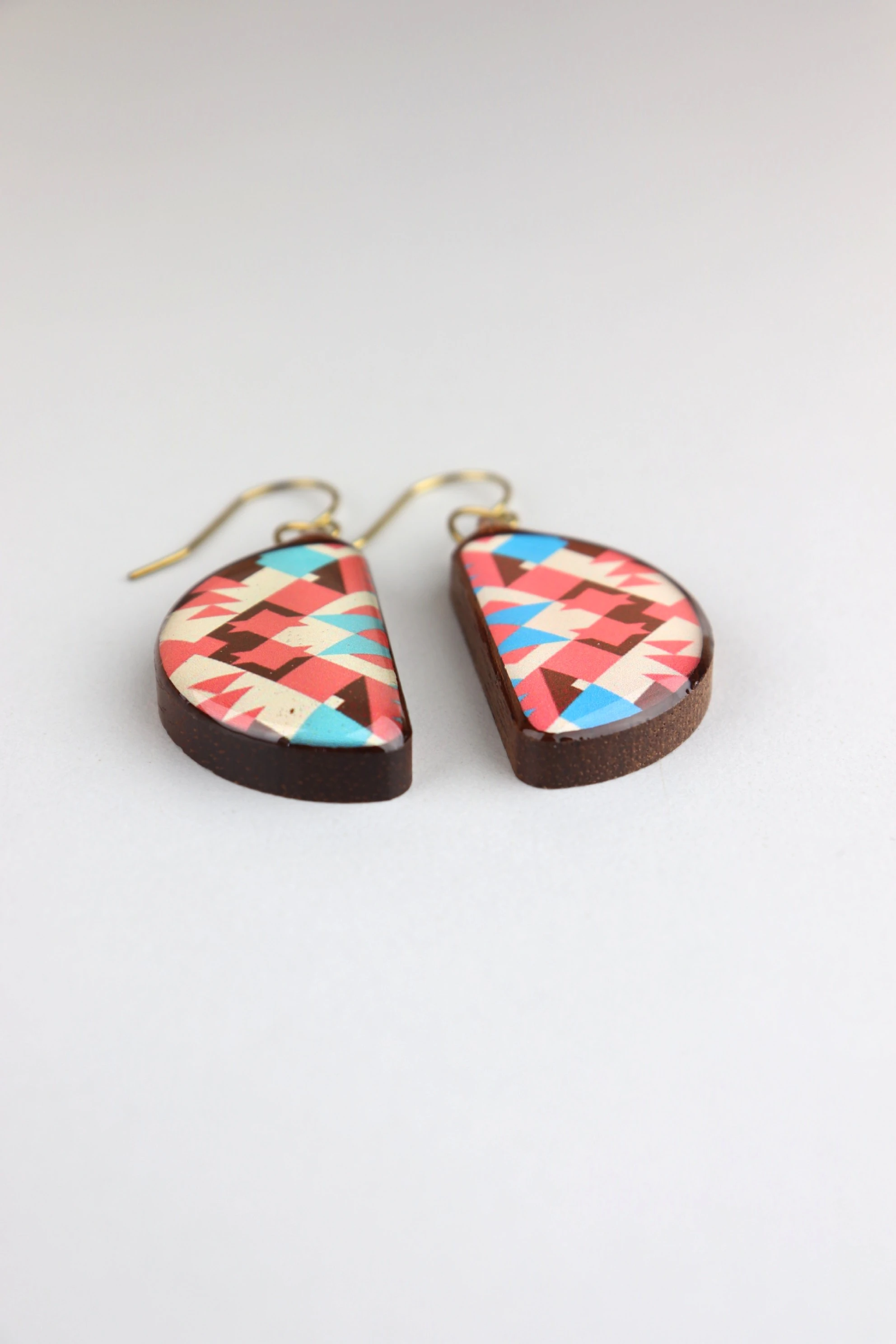 Yarım Daire Etnik Desenli Küpe