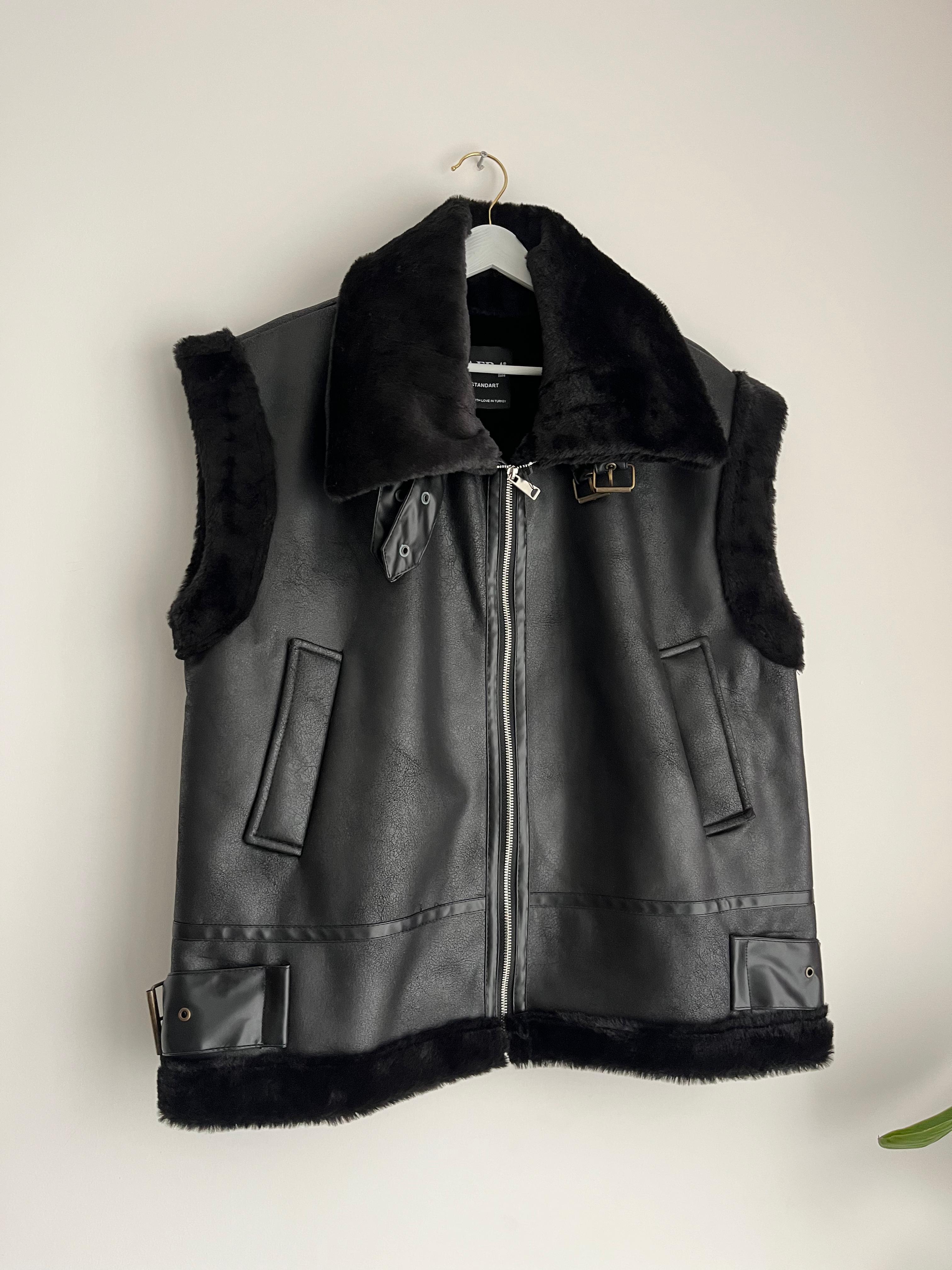 Kemer Deteylı Kürklü Deri Ceket Yelek