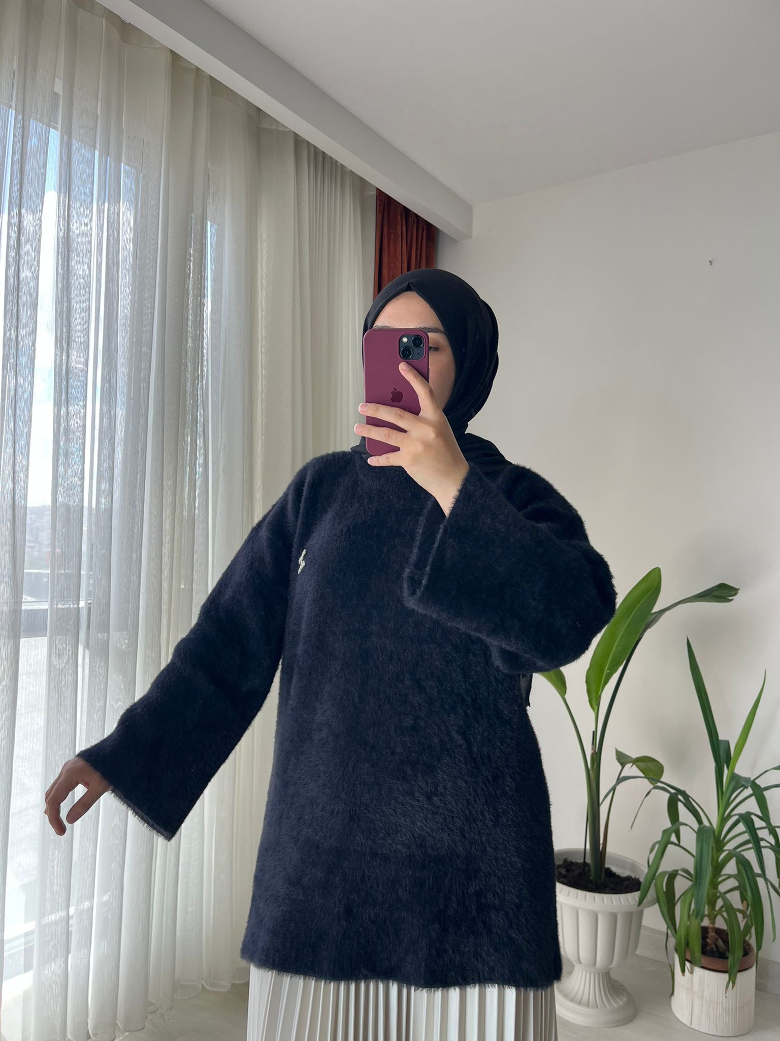 Broş Detaylı Angora Triko Kazak - Standart Beden