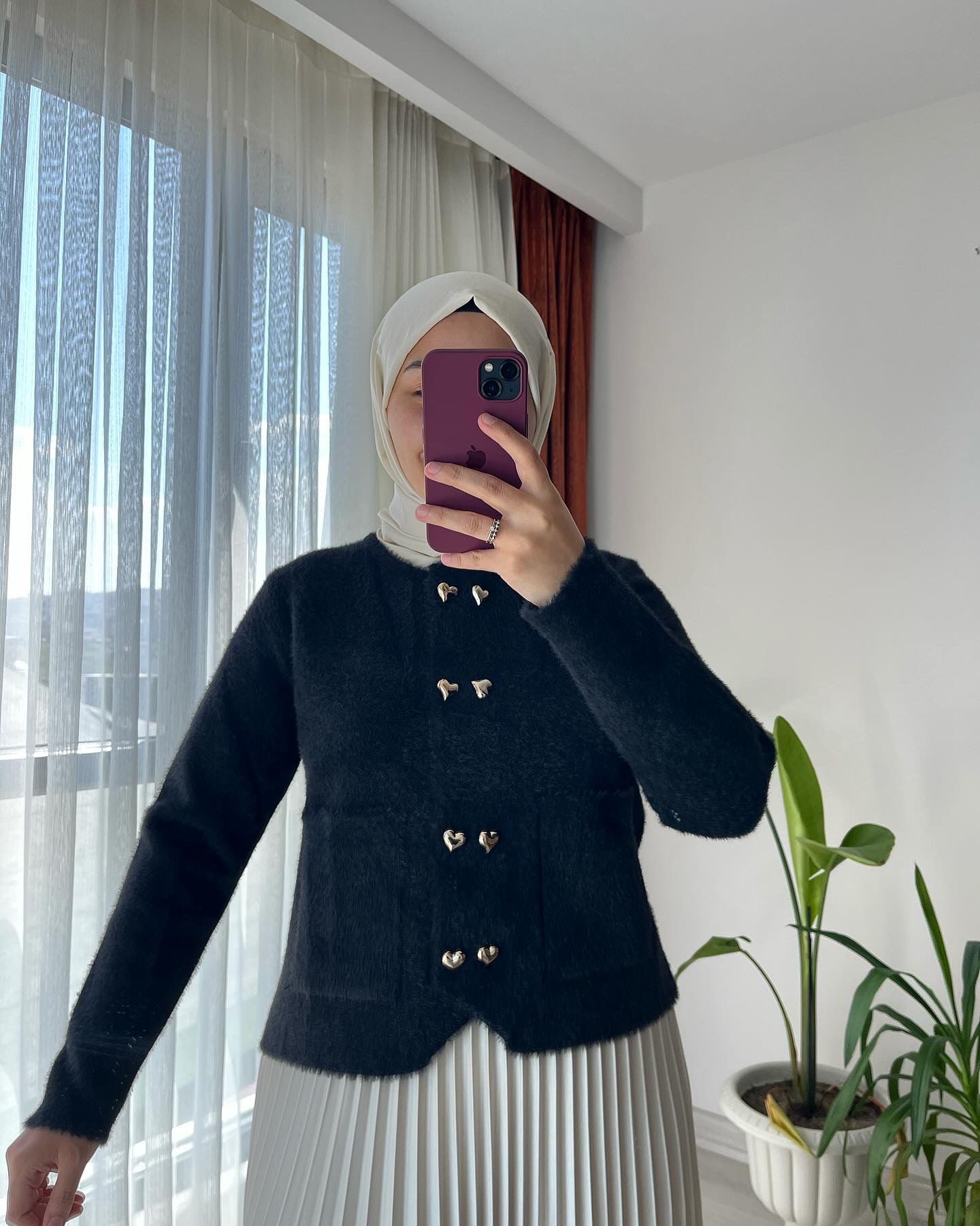 Kalp Düğme Detaylı Angora Hırka