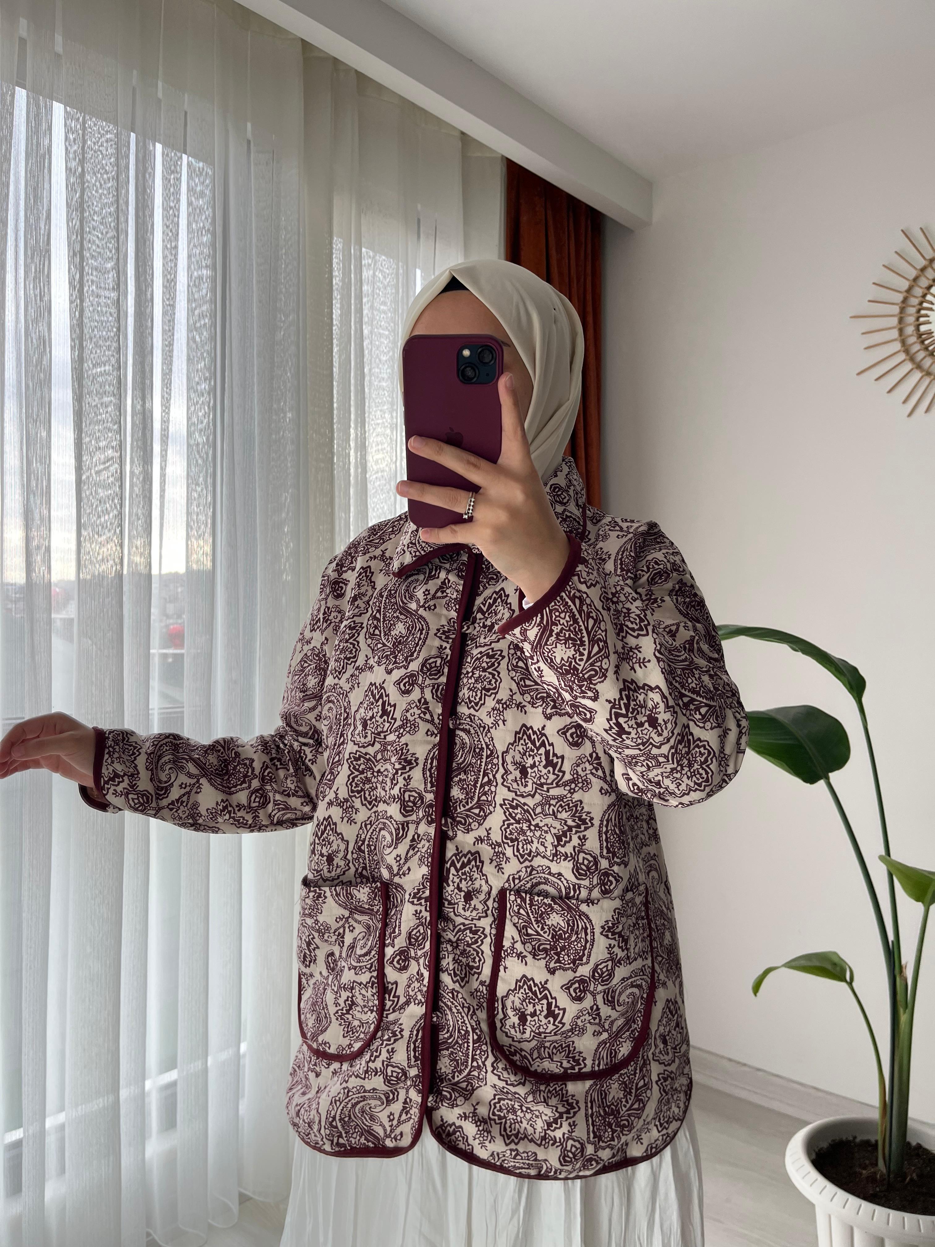 Bebe Yaka Etnik Desenli Uzun Kapitone Ceket - Bordo