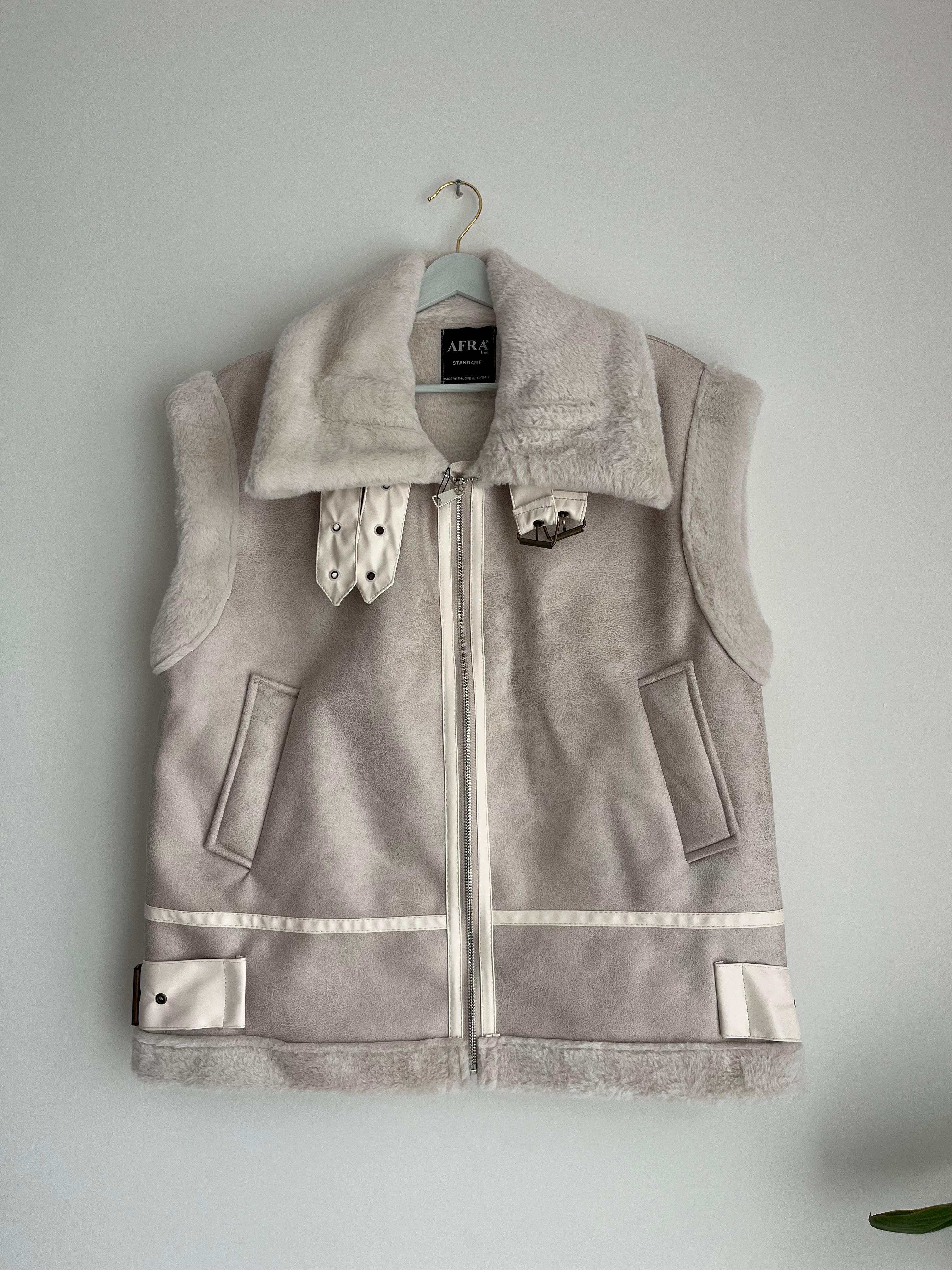 Kemer Deteylı Kürklü Deri Ceket Yelek - Taş