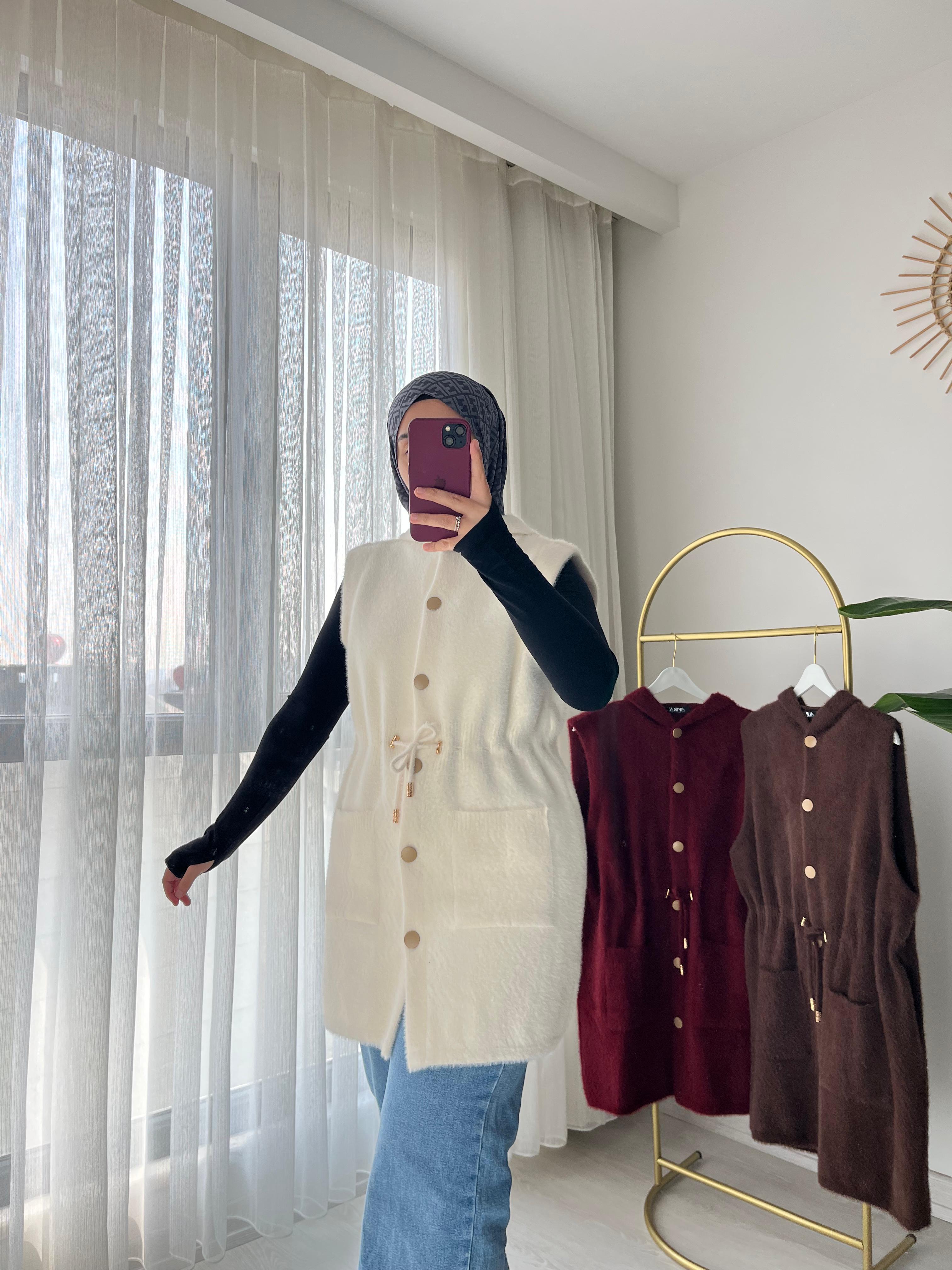 Kapüşonlu Beli Ayarlanabilir Desenli Angora Yelek - Ekru