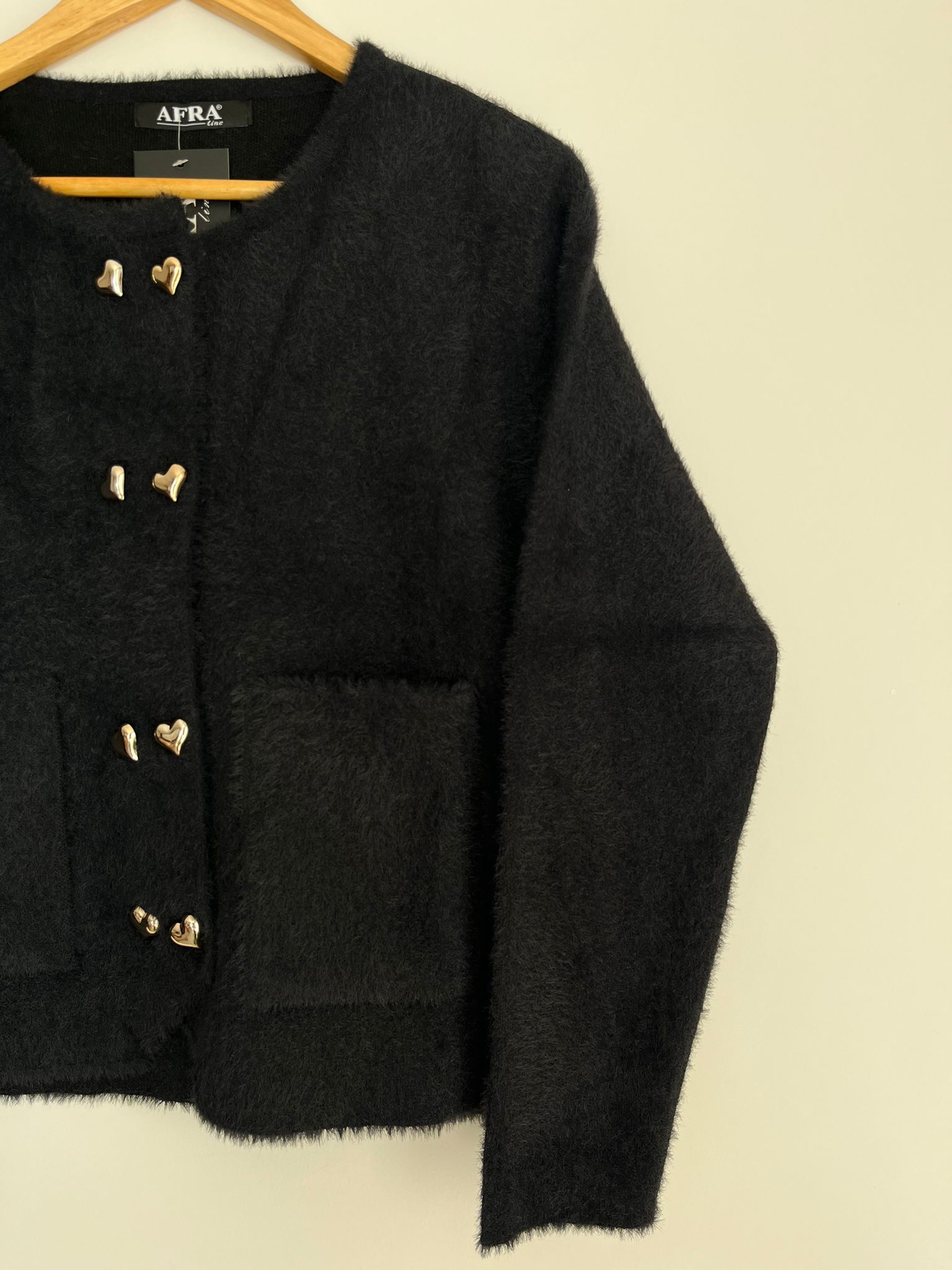 Kalp Düğme Detaylı Angora Hırka