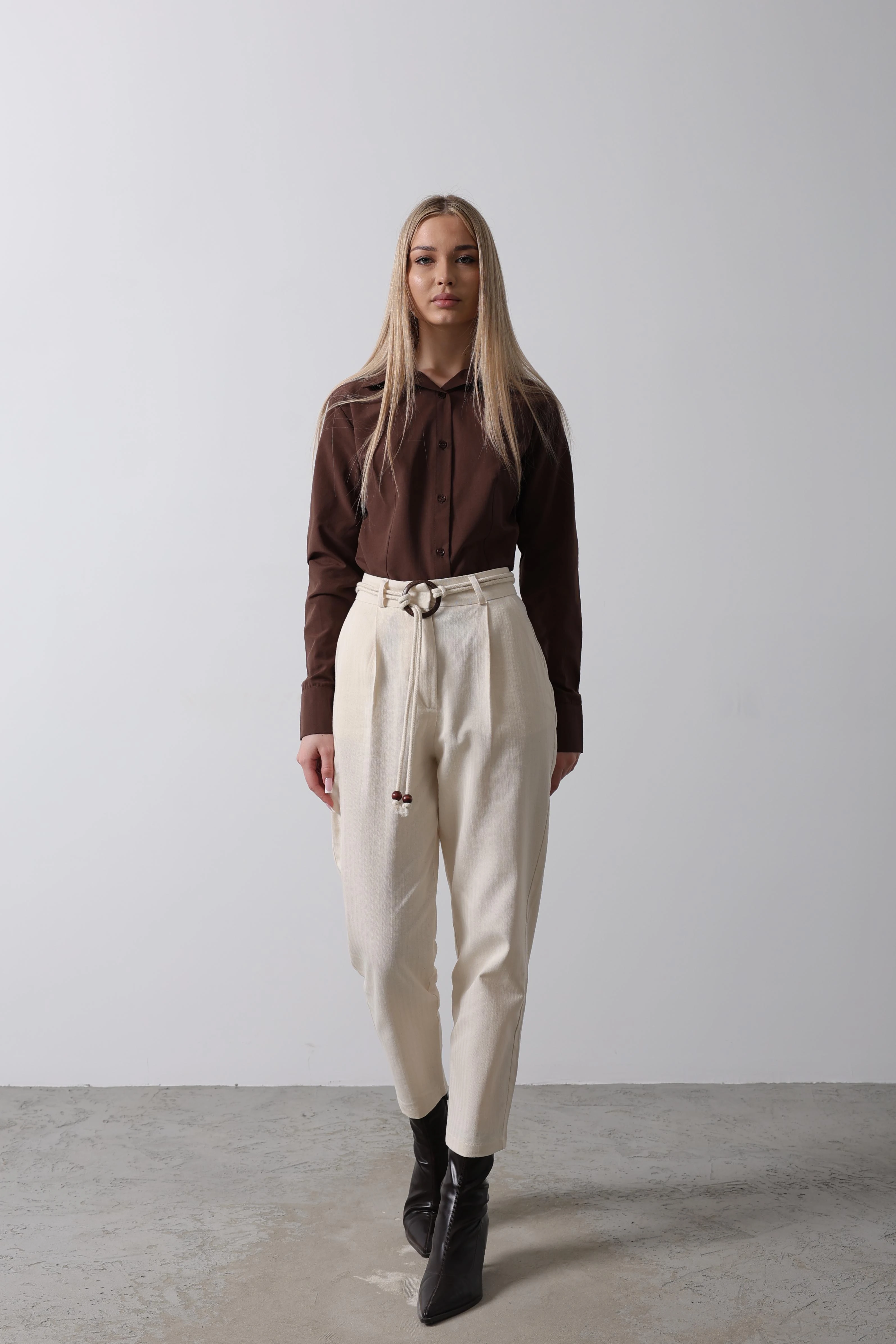 Ekru Renk Keten Kemerli Pantolon