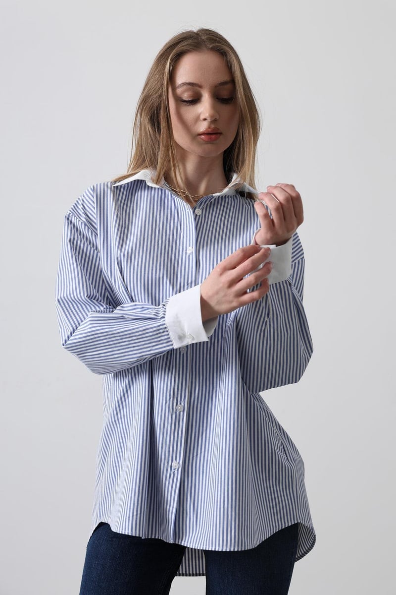 Mavi Renk Çizgili Gömlek