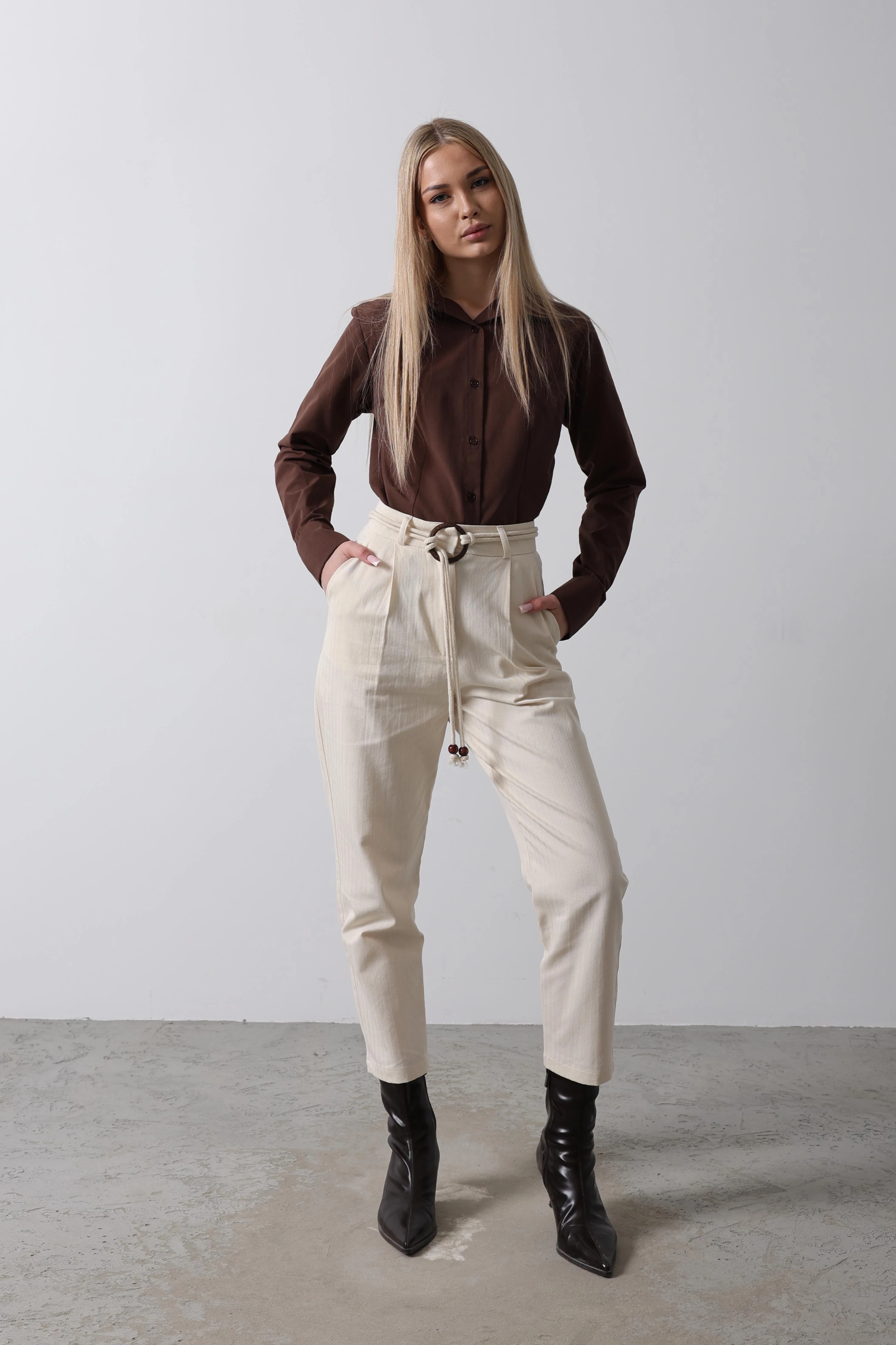 Ekru Renk Keten Kemerli Pantolon