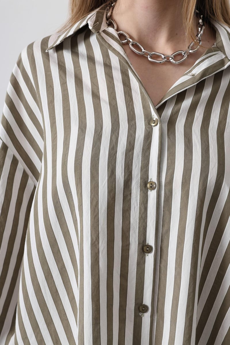 Haki Renk Çizgili Gömlek