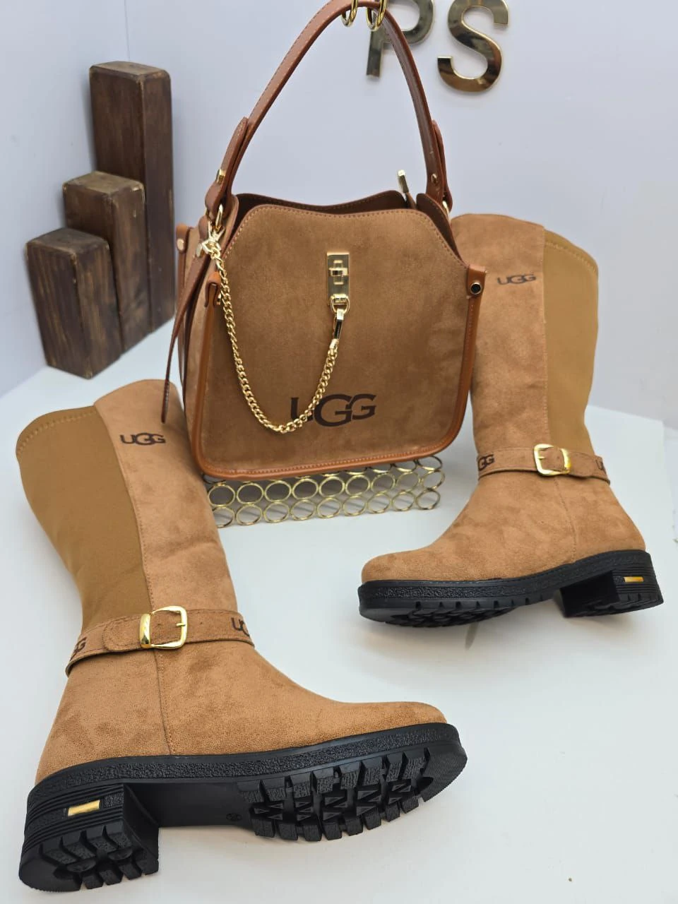 UGG Çanta & Çizme Kombin