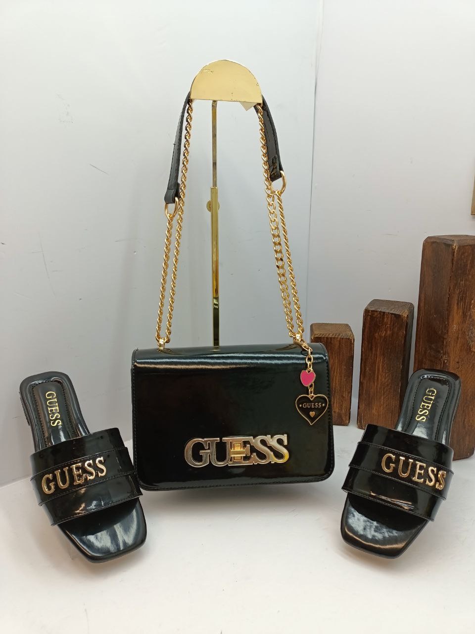 Guess Çanta & Terlik Kombin