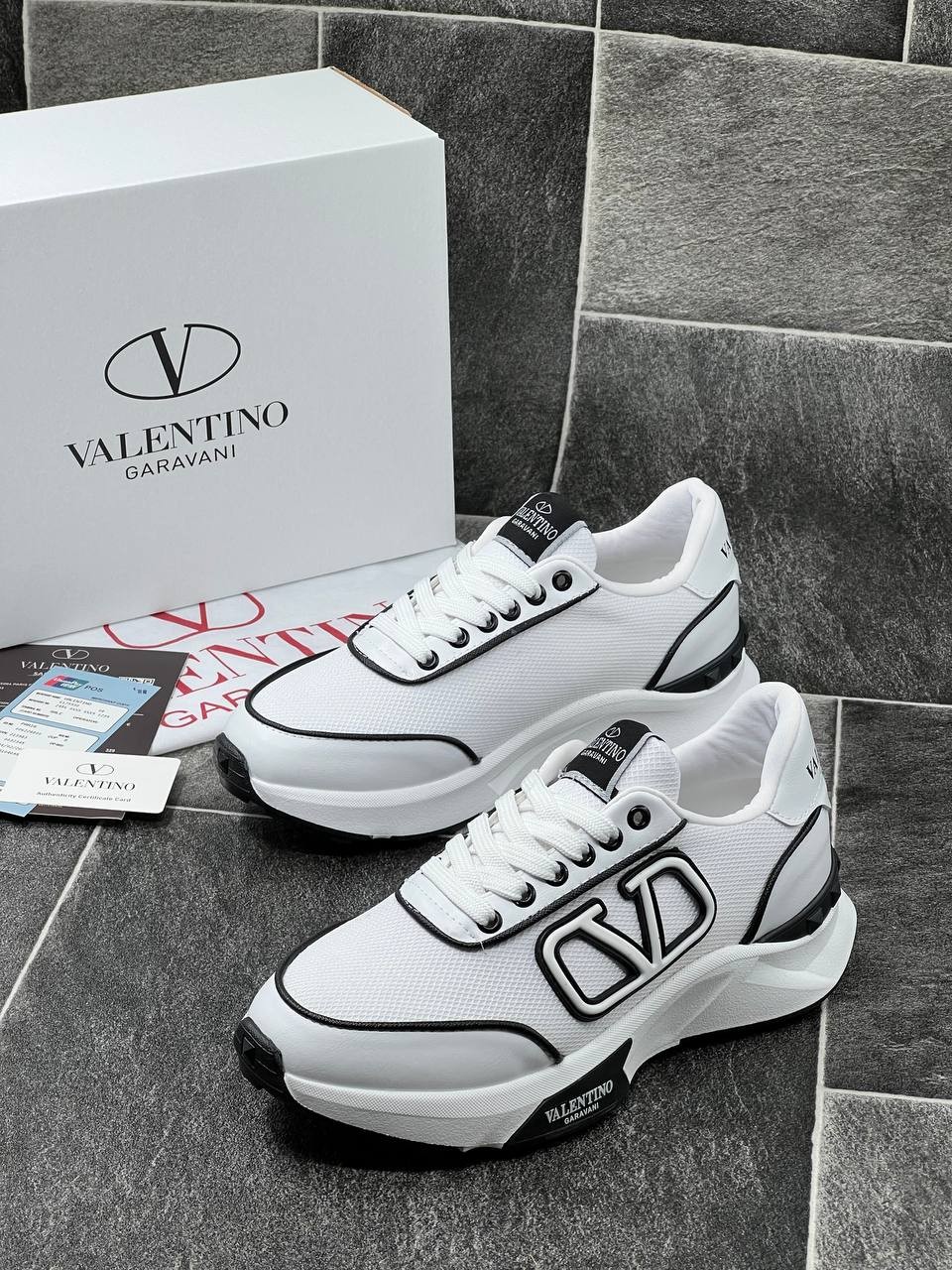 Valentino Ayakkabı İthal