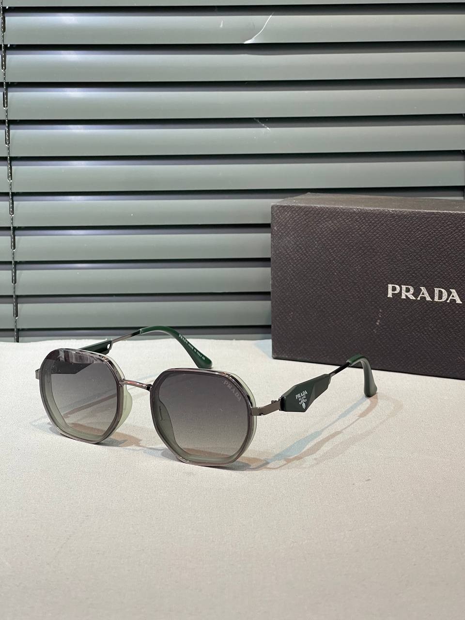 Prada Güneş Gözlüğü Unisex