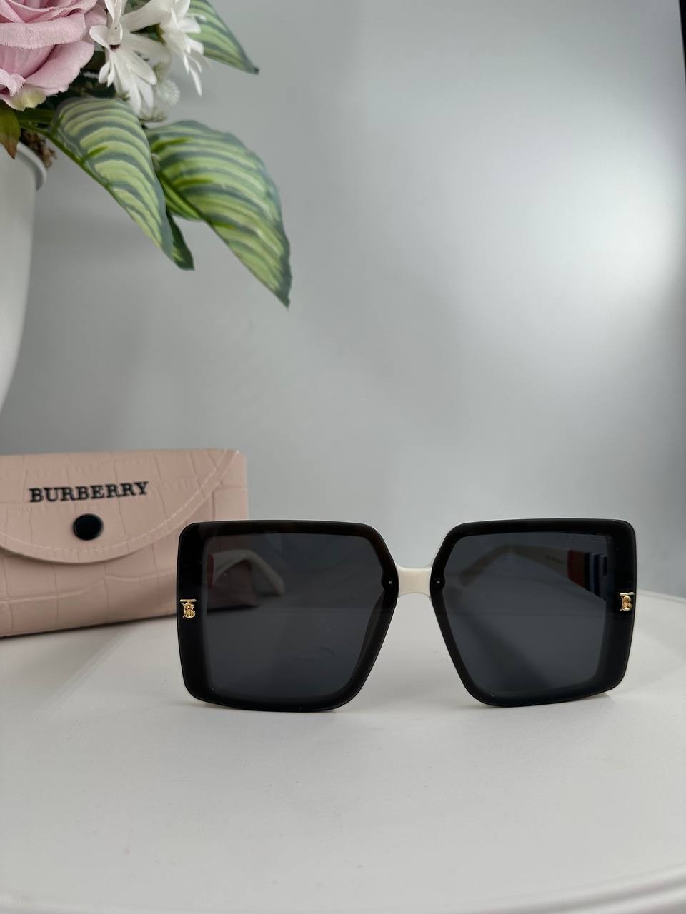  Burberry Güneş Gözlüğü 