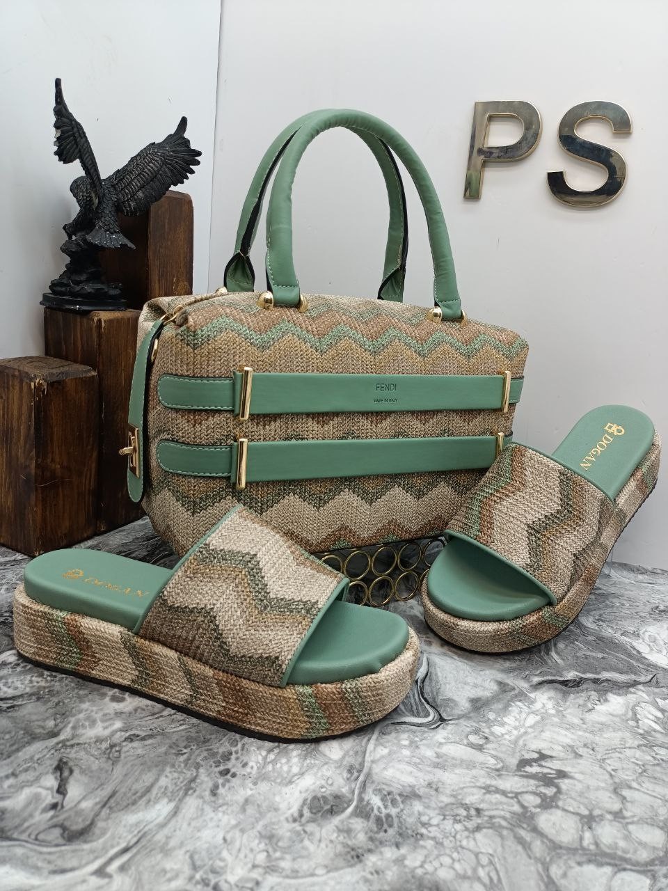 Fendi Terlik Çanta Kombin