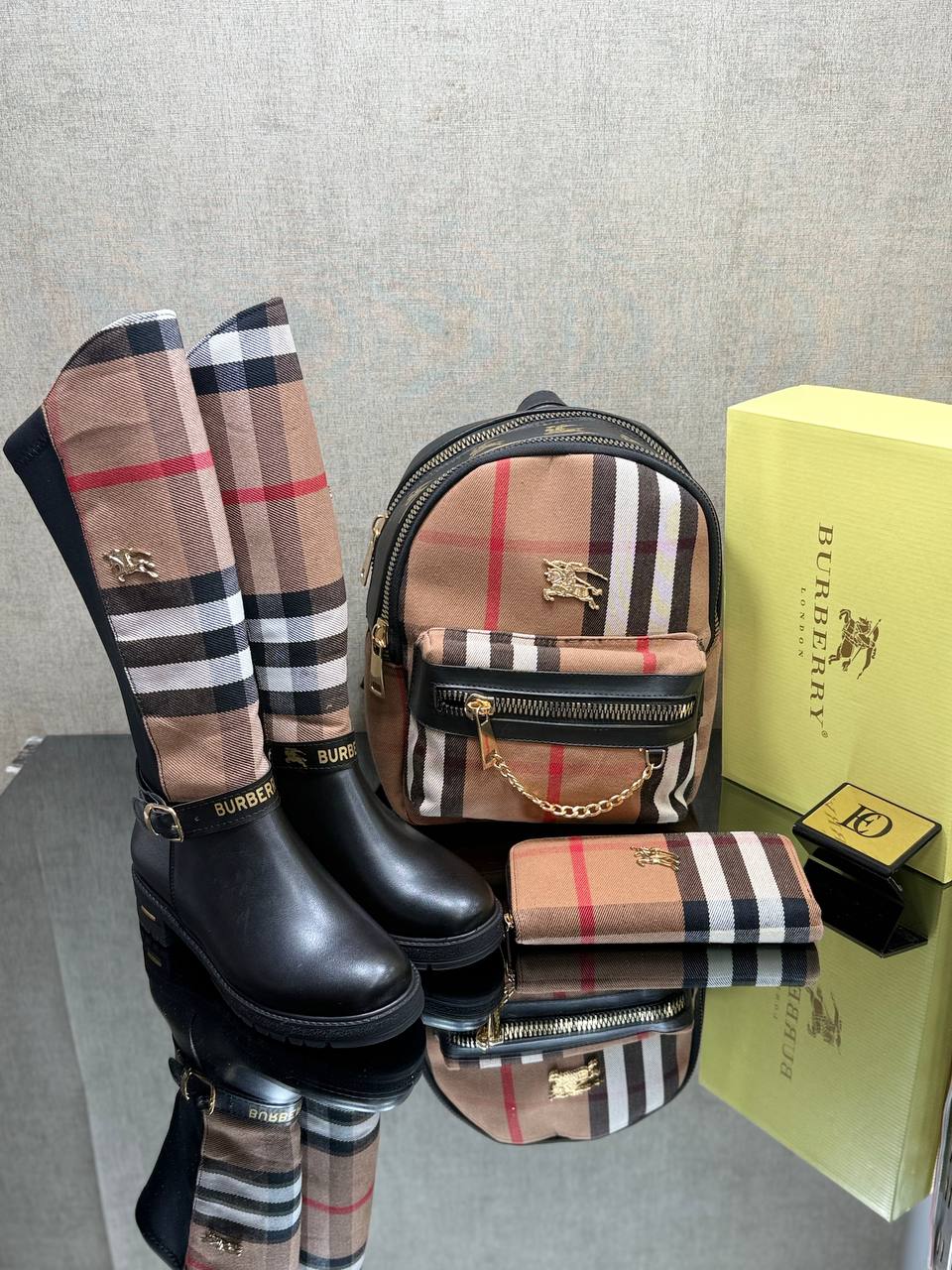 BURBERRY  Çanta & Çizme Kombin + Cüzdan