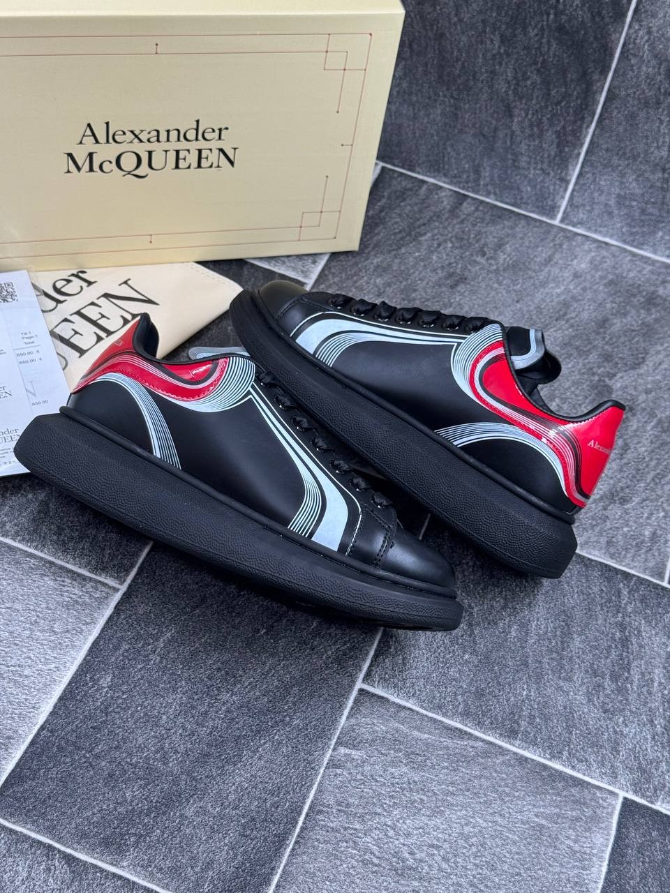 Alexander McQueen İTHAL