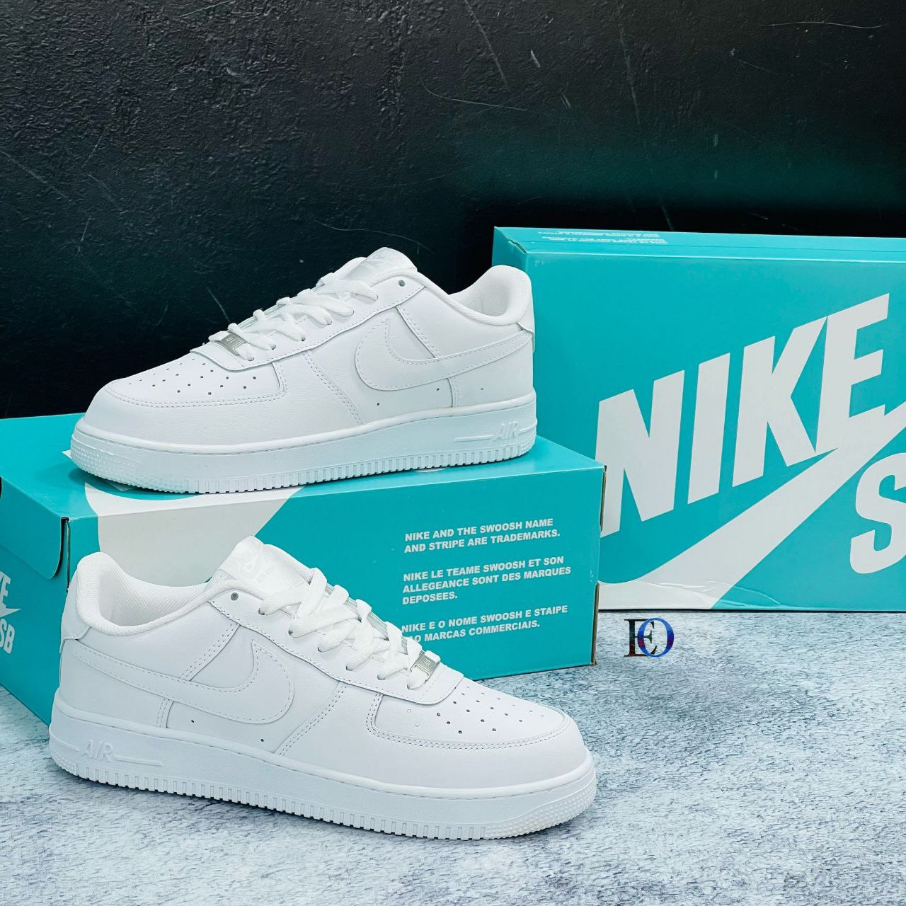 NIKE AIR FORCE