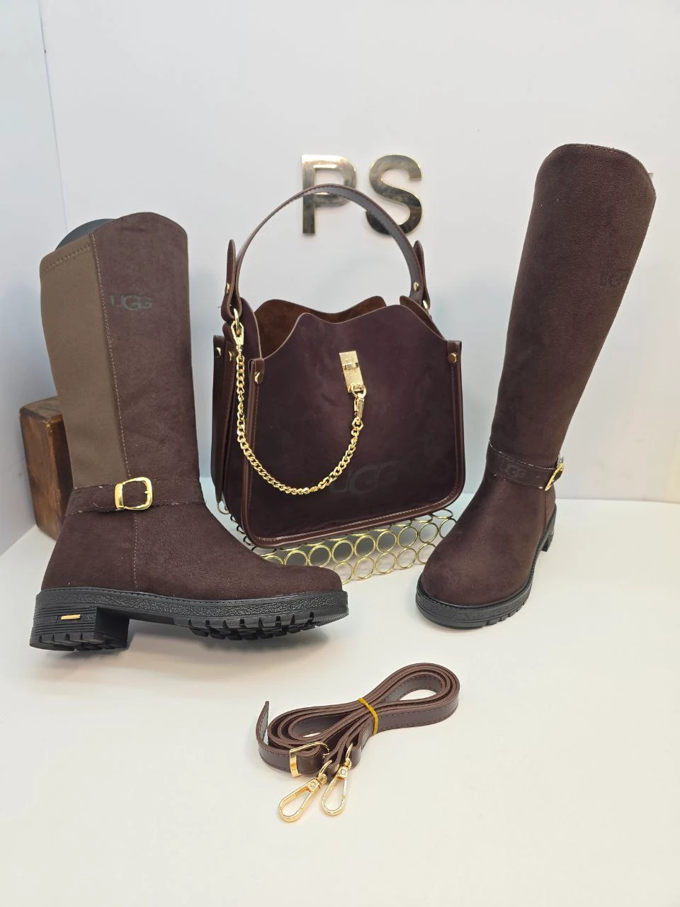 Ugg Çizme & Çanta Kombin