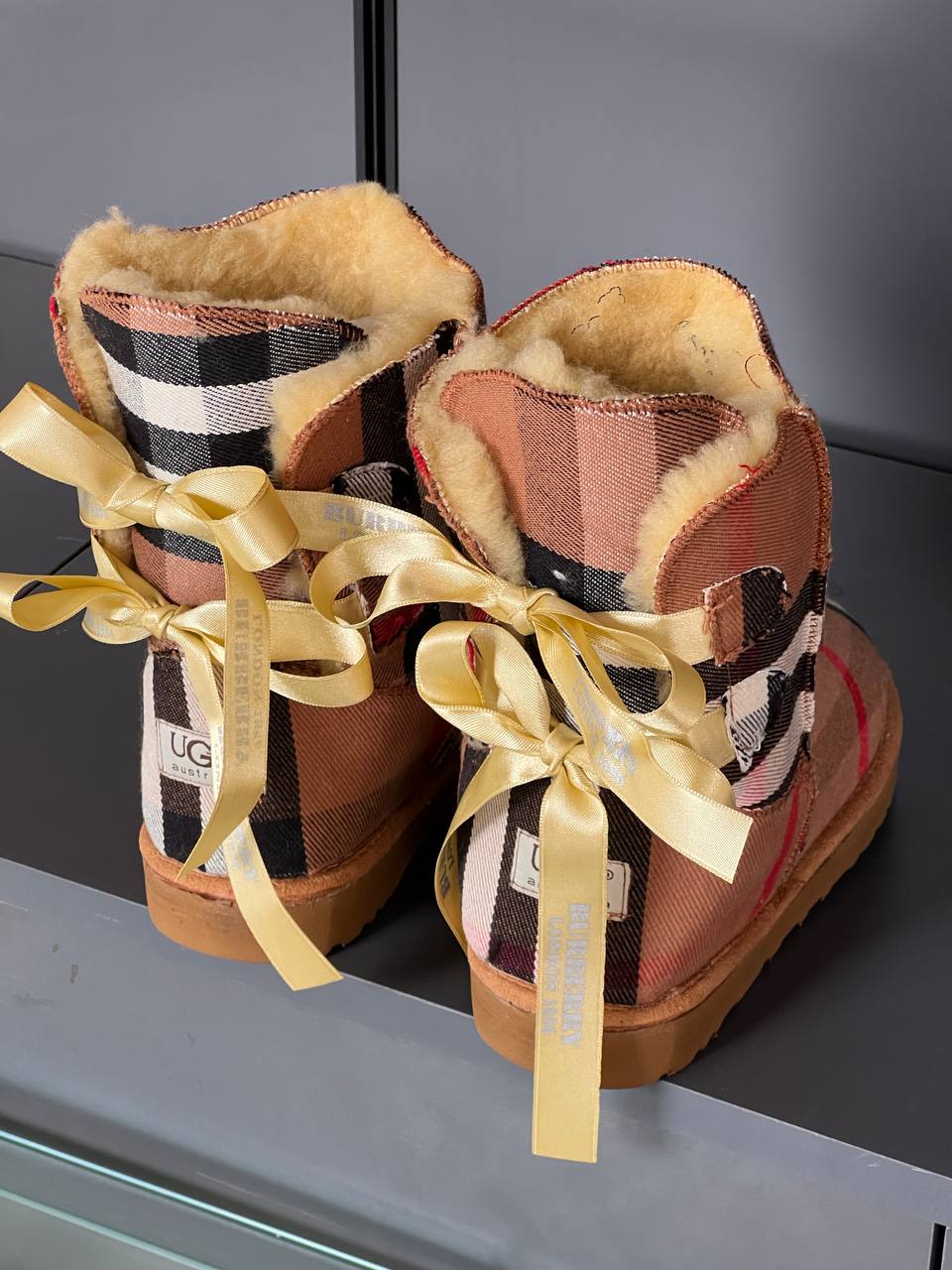 UGG & BURBERRY Bot
