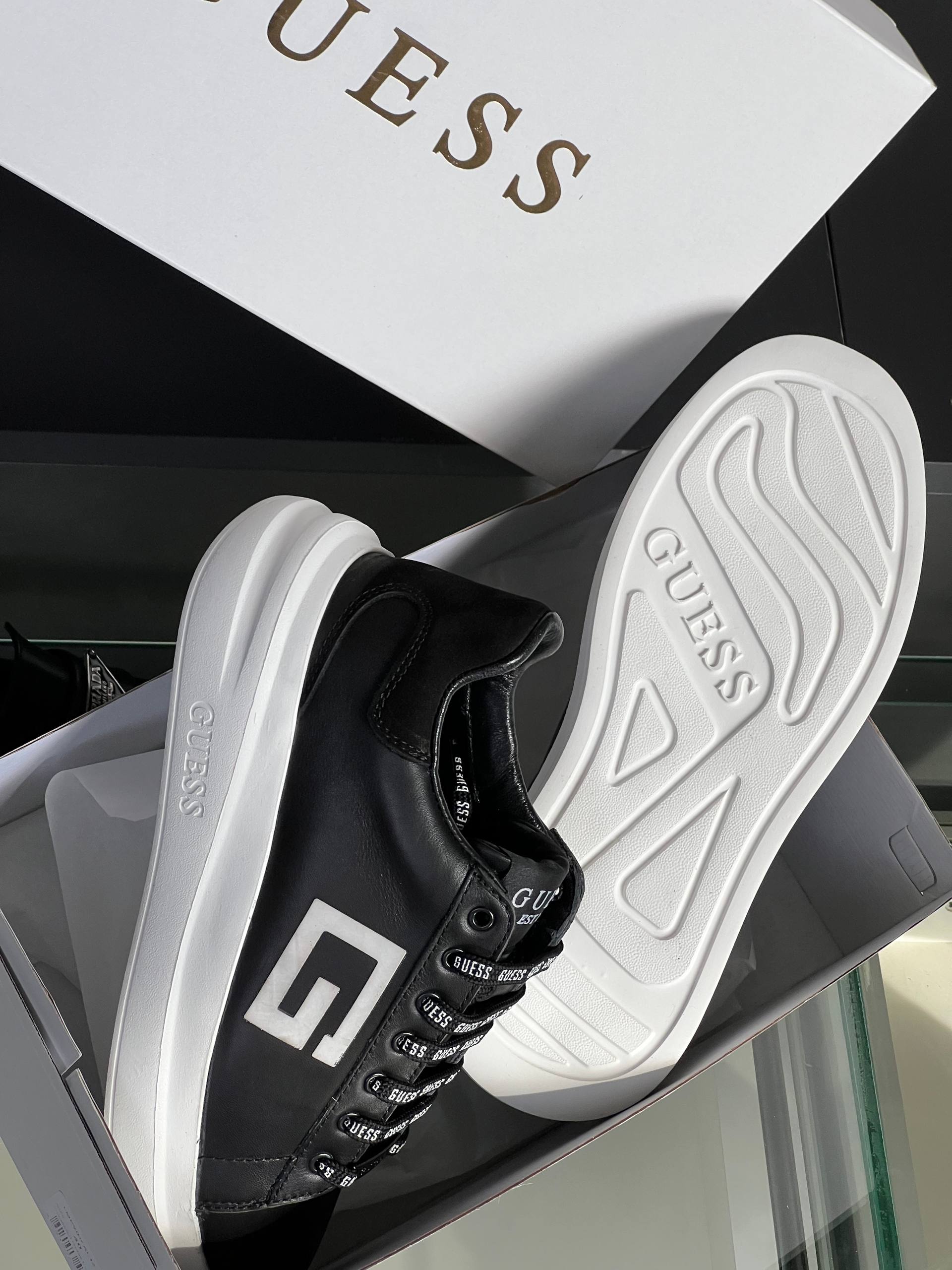 Guess Ayakkabı %100 Deri İTHAL