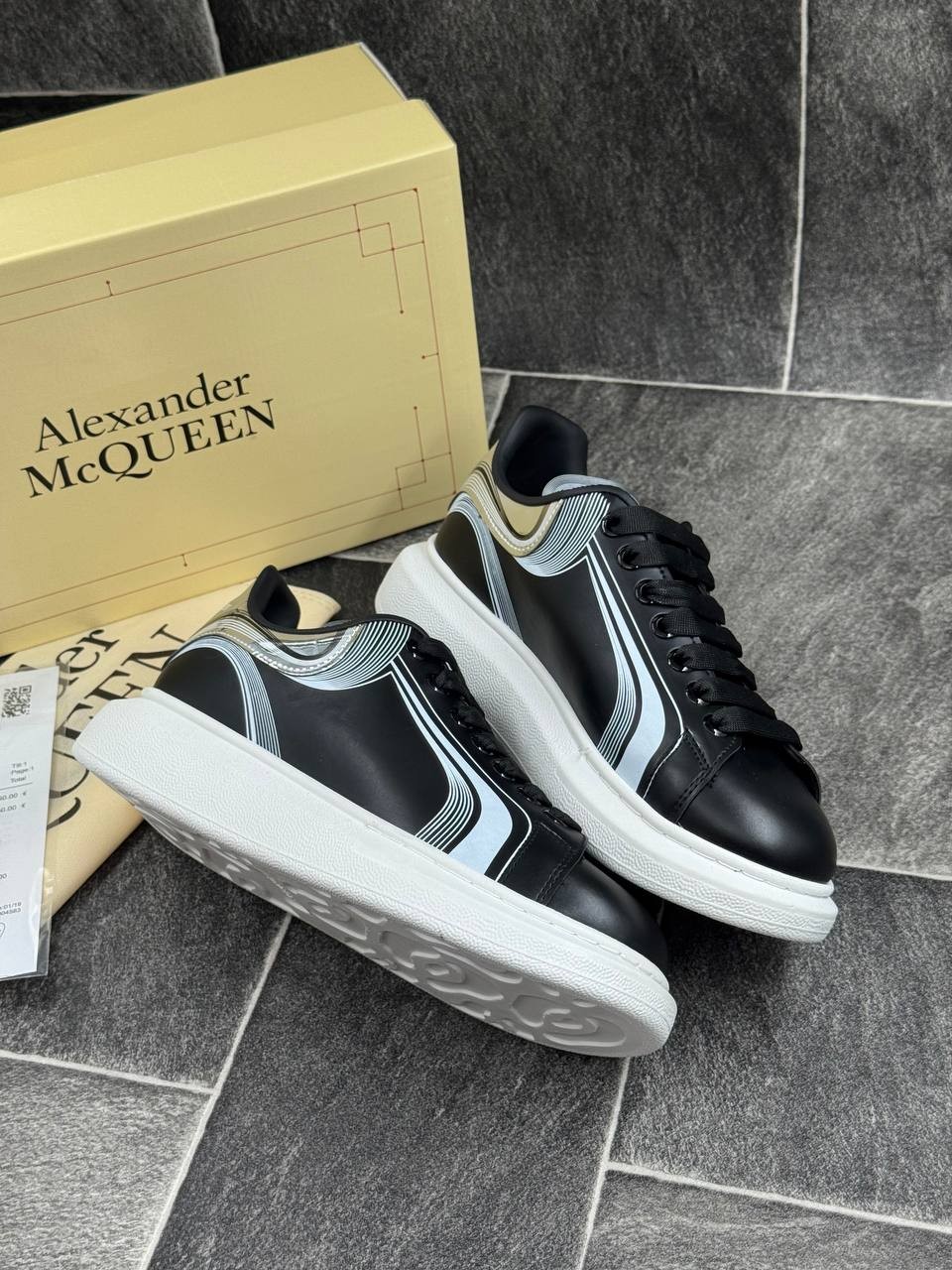Alexander McQueen İTHAL