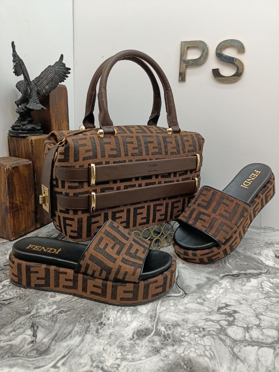 Fendi Terlik Çanta Kombin