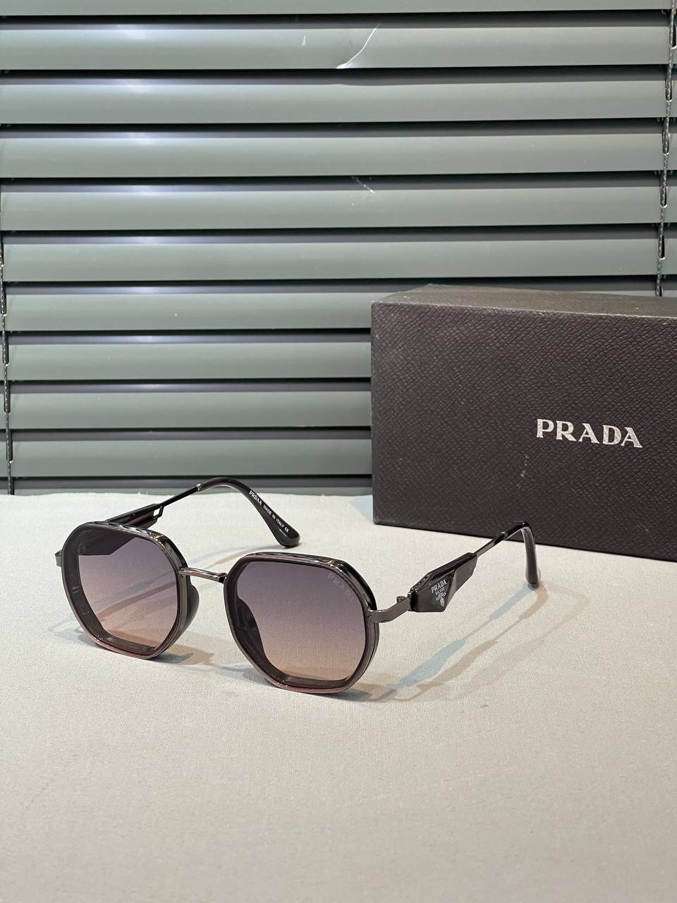 Prada Güneş Gözlüğü Unisex