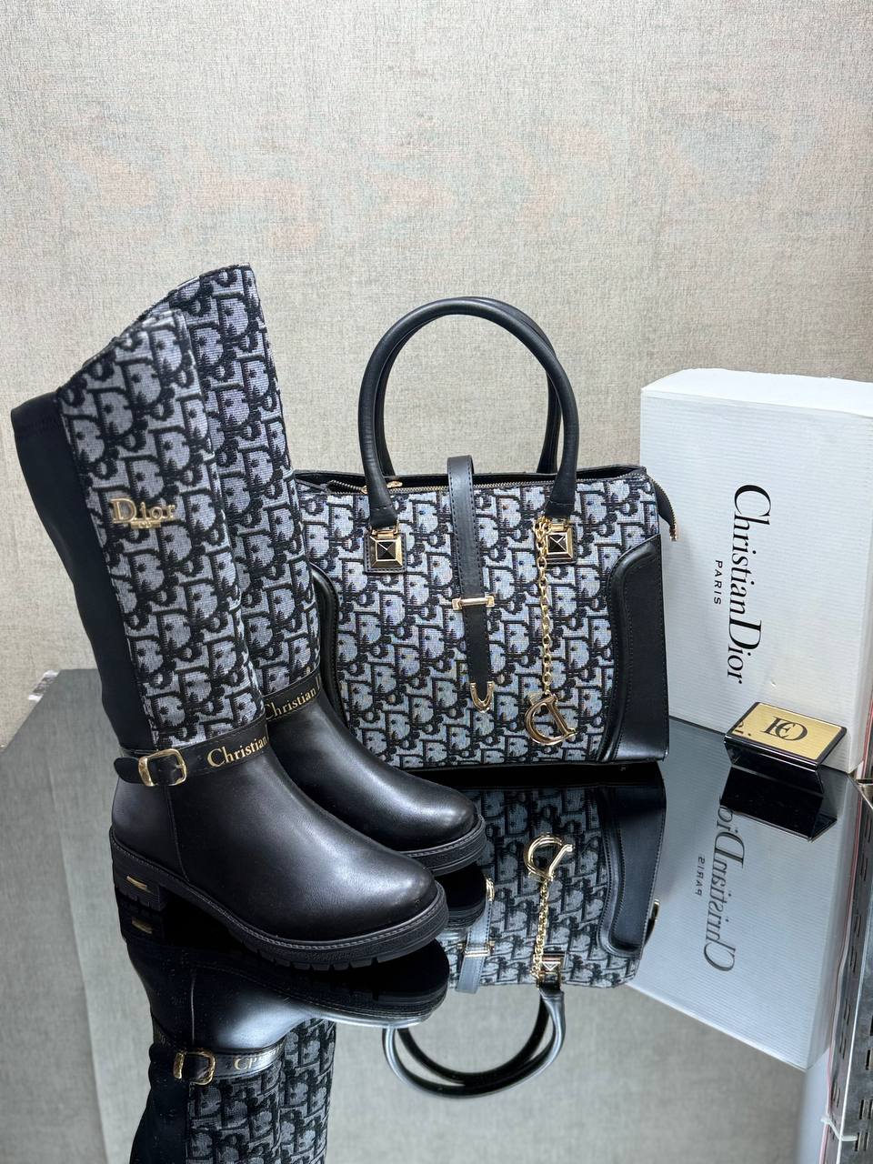 CHRISTIAN DIOR Çanta & Çizme Kombin 