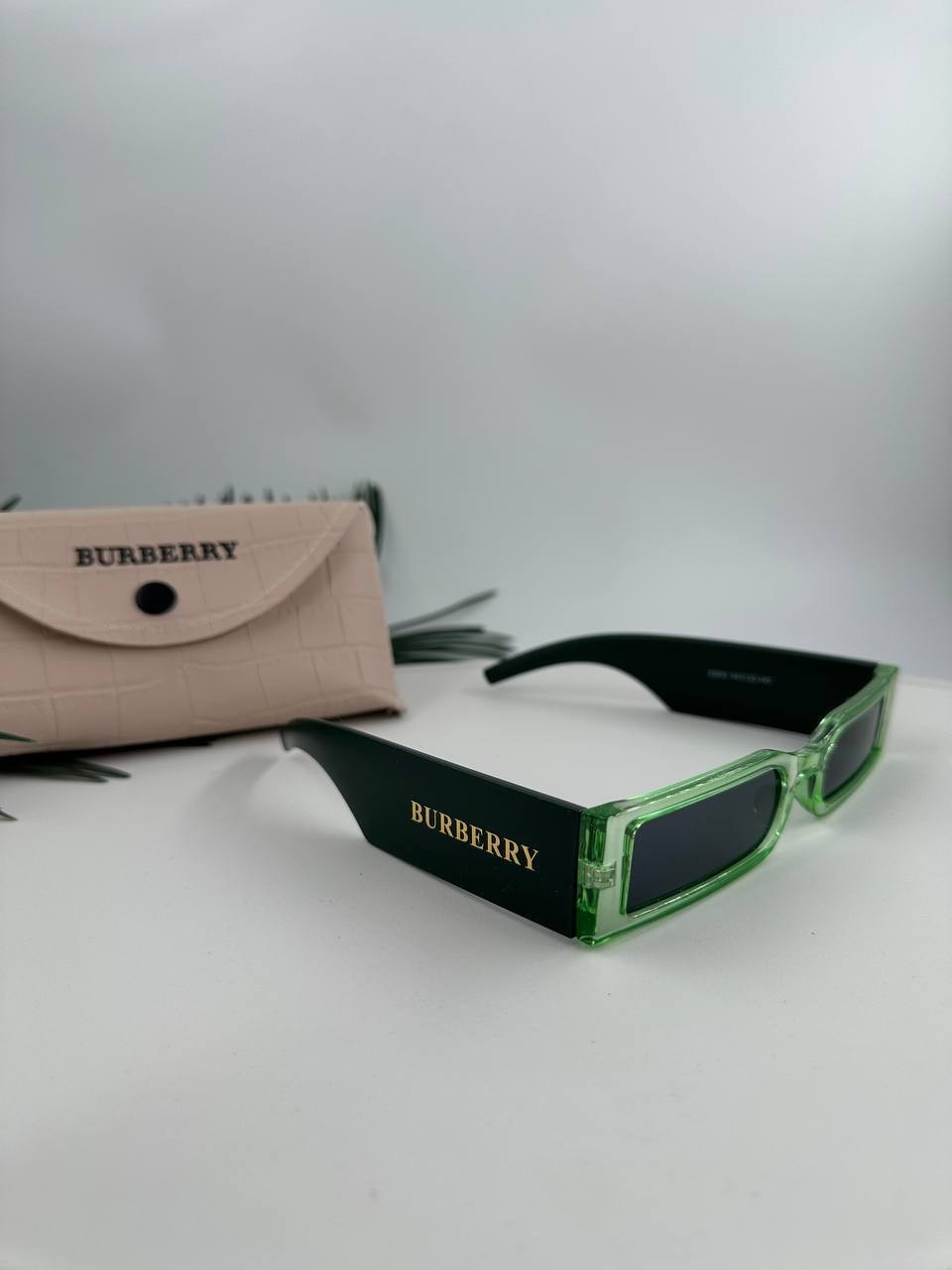 Burberry Güneş Gözlüğü
