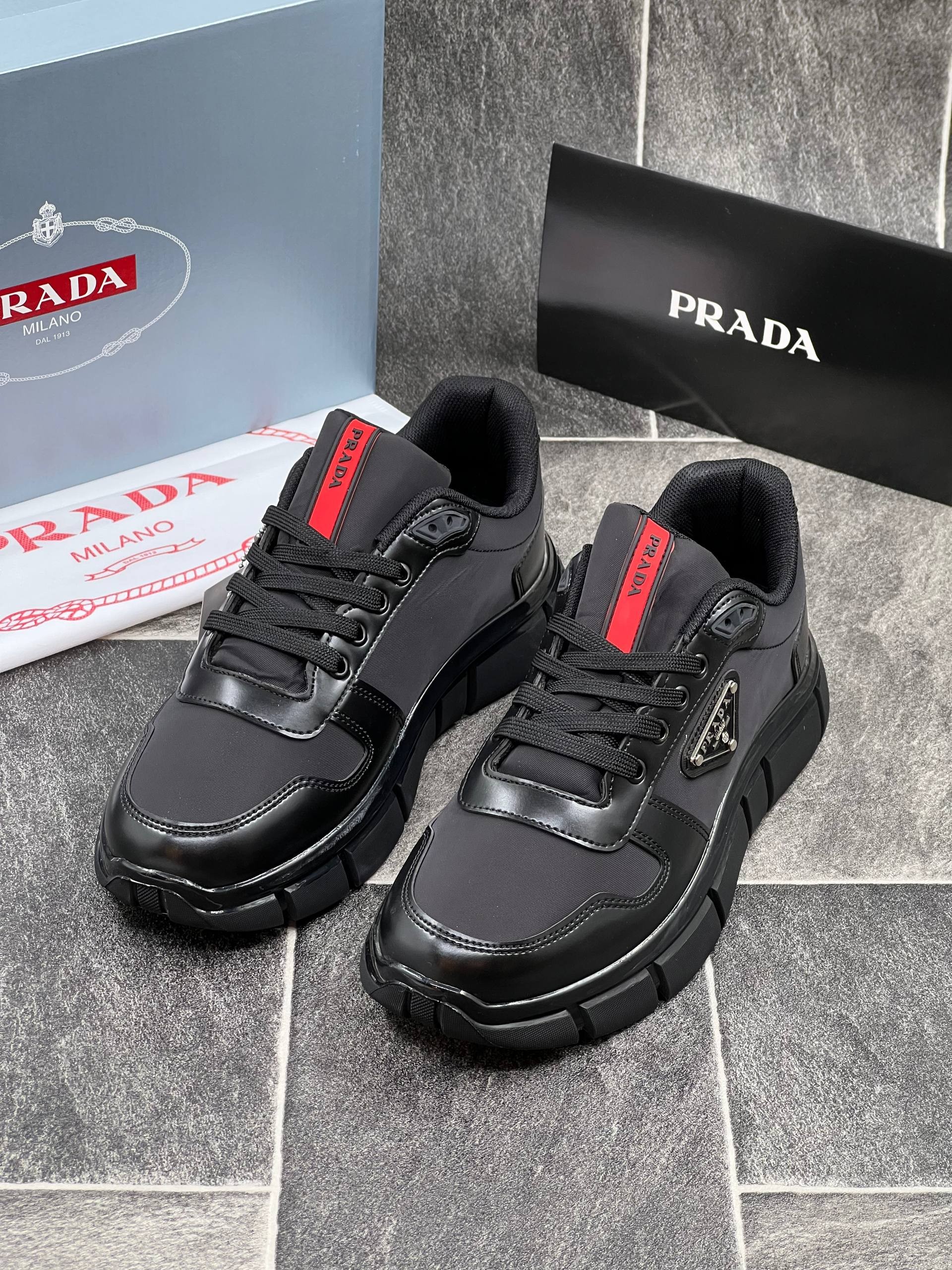 Prada Ayakkabı İTHAL