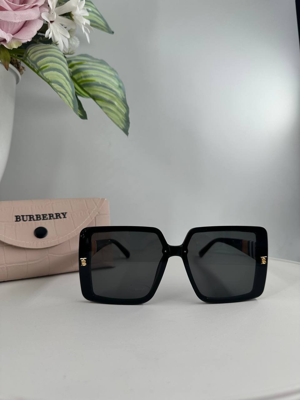  Burberry Güneş Gözlüğü 