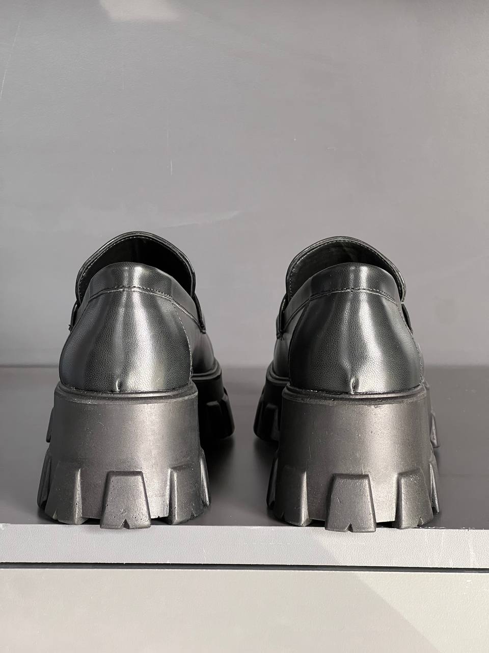 Prada Ayakkabı İTHAL