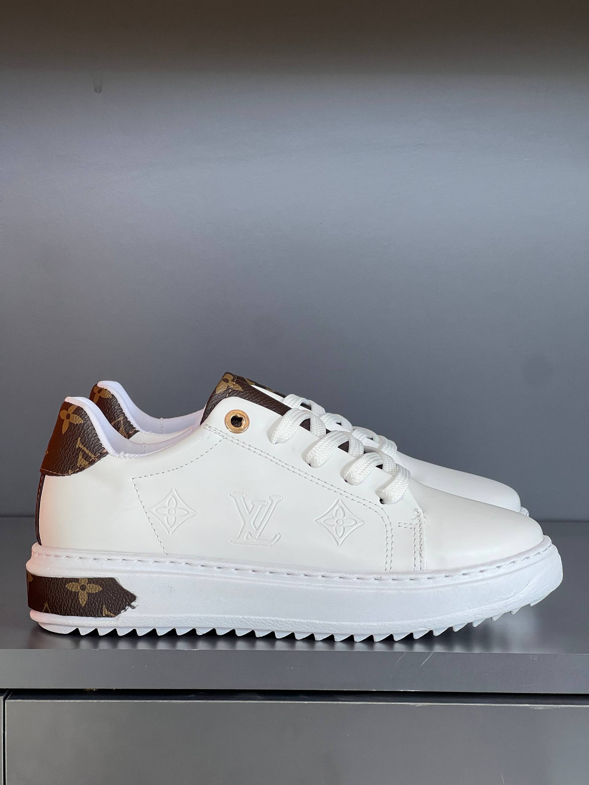 Louis Vuitton Ayakkabı İTHAL 