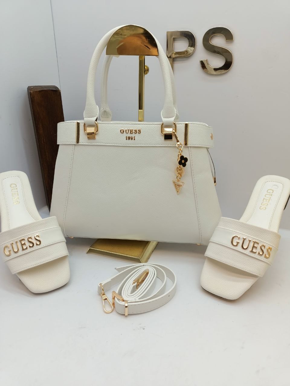 Guess Çanta & Terlik Kombin 