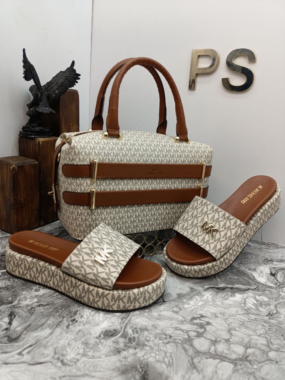 Micheal Kors Terlik Çanta Kombin
