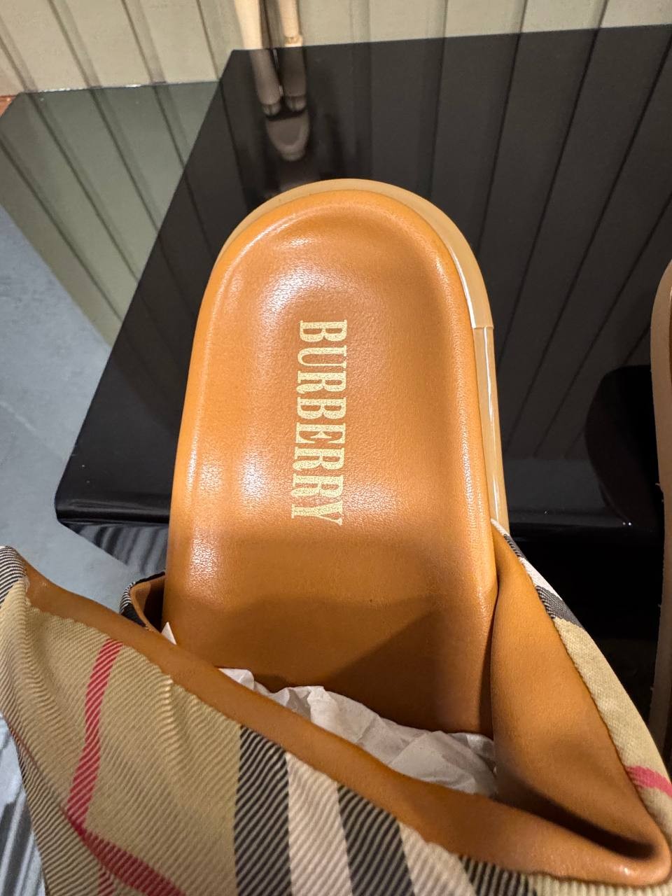 Burberry Terlik 