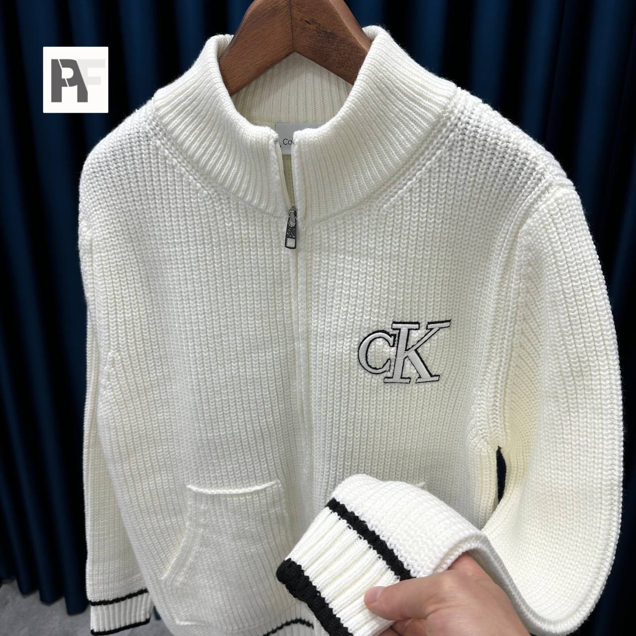 CALVİN KLEİN TRİKO HIRKA 